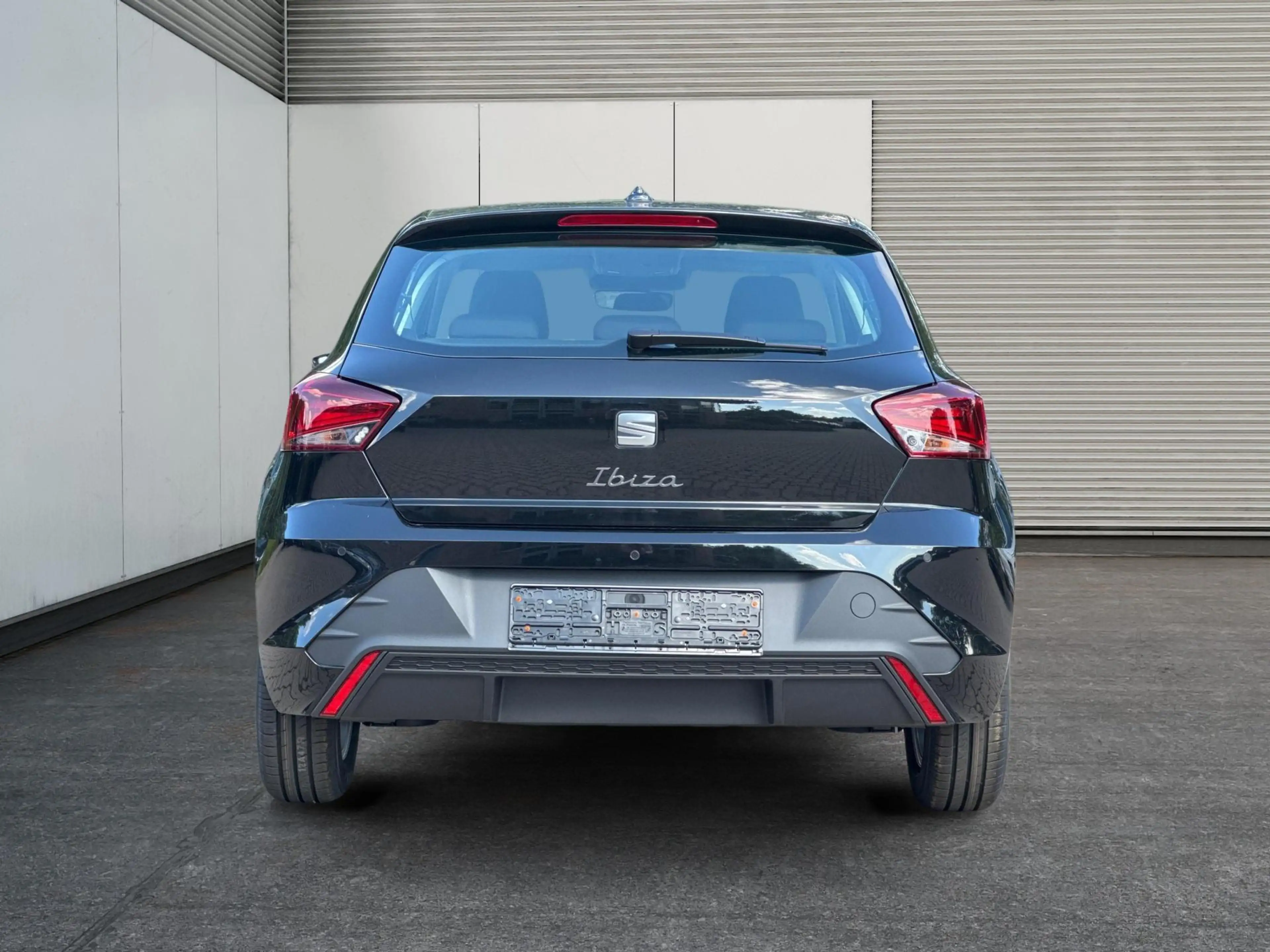 SEAT Ibiza Reference SHZ+FULL LINK+KLIMA+PDC+LED+15" ALU+T... — photo 4