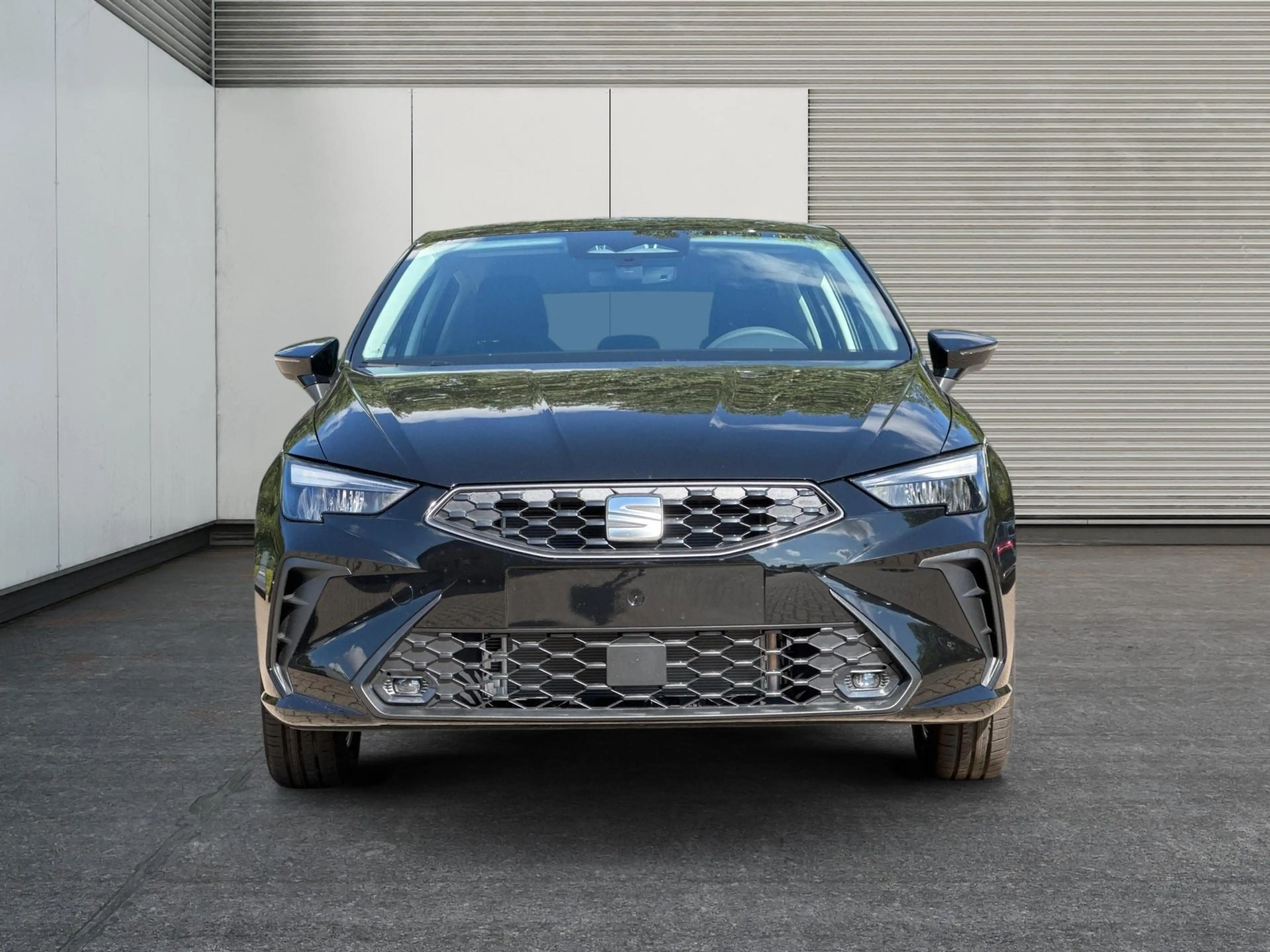 SEAT Ibiza Reference SHZ+FULL LINK+KLIMA+PDC+LED+15" ALU+T... — photo 6