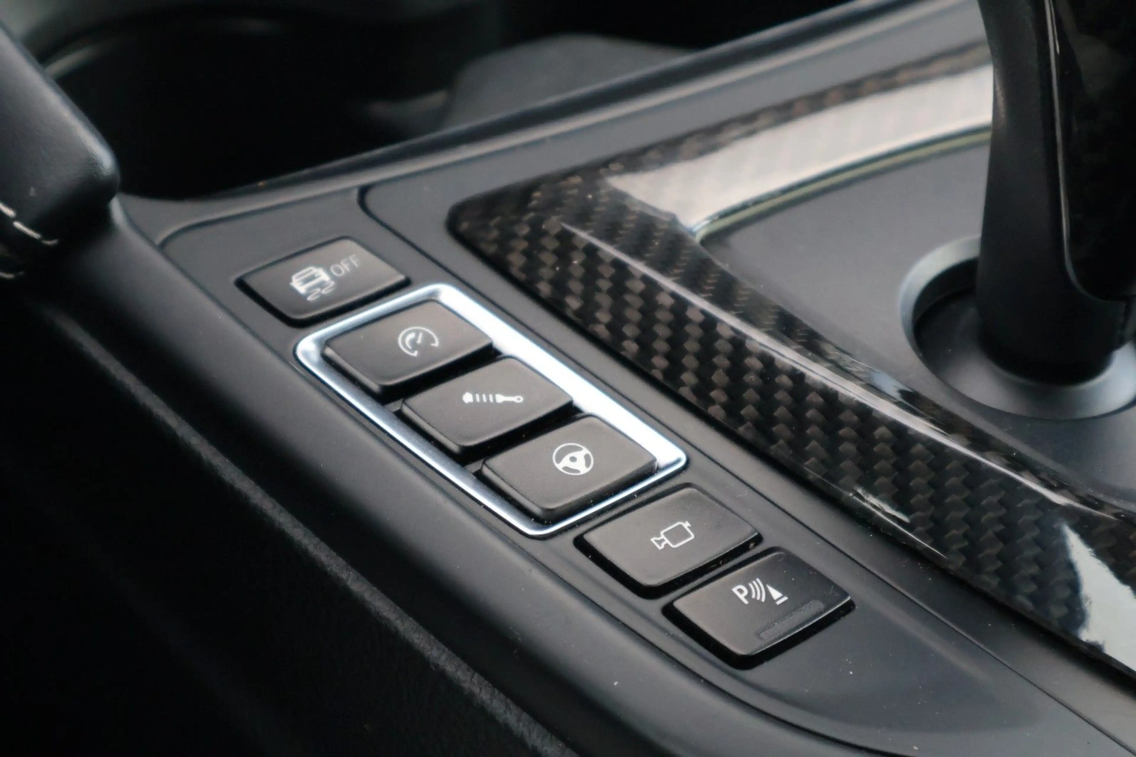 BMW M4 Coupé COMPETITION/HUD/H&K/360°/OLED/CARPLAY — photo 19