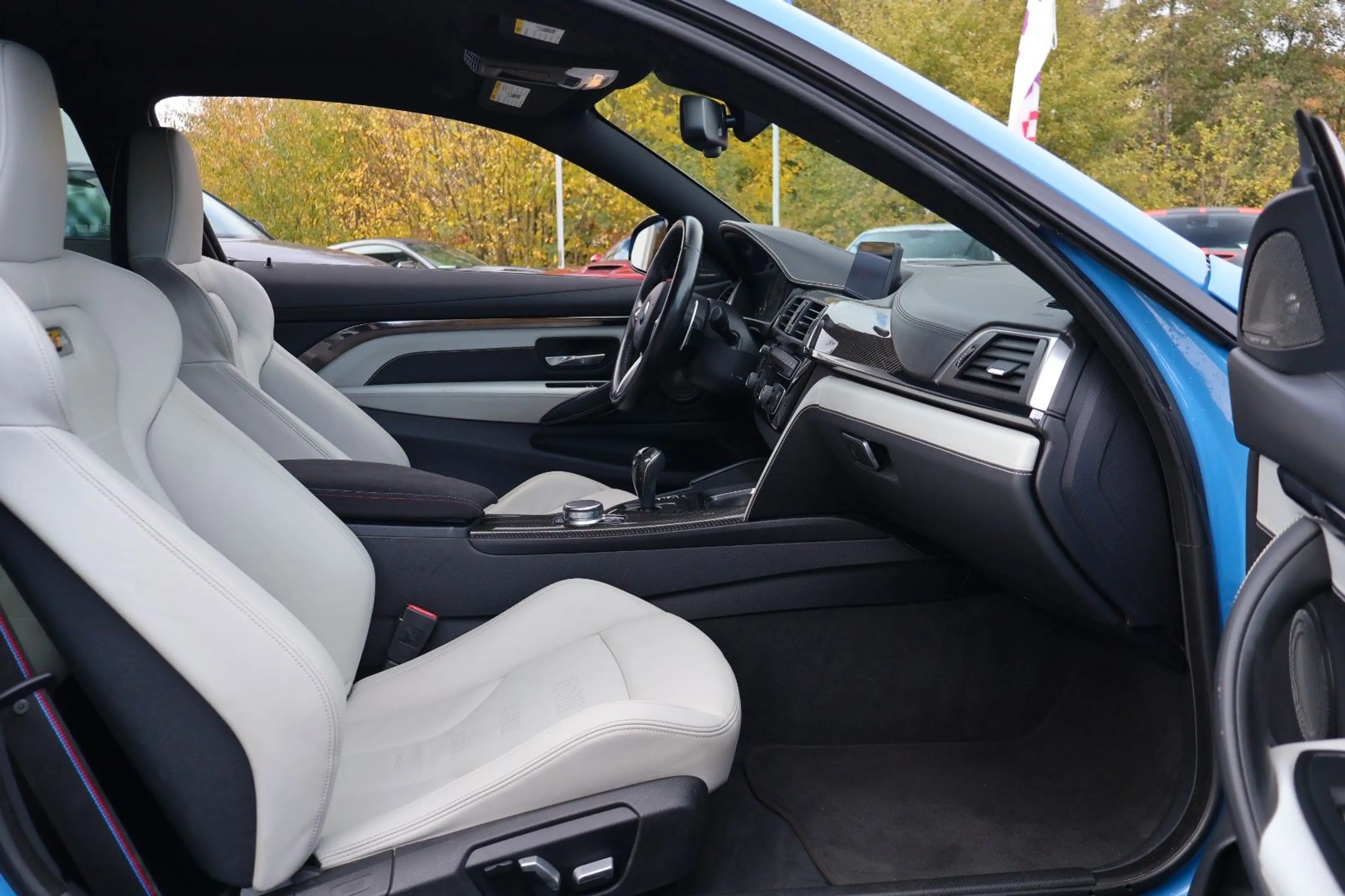 BMW M4 Coupé COMPETITION/HUD/H&K/360°/OLED/CARPLAY — photo 21