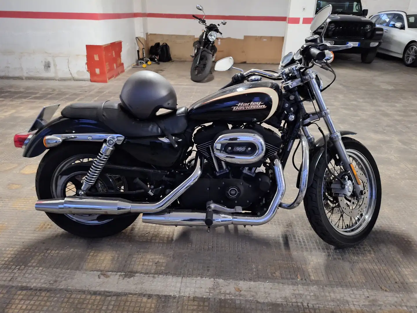Harley-Davidson Sportster 1200 XL 1200 R Noir - 1