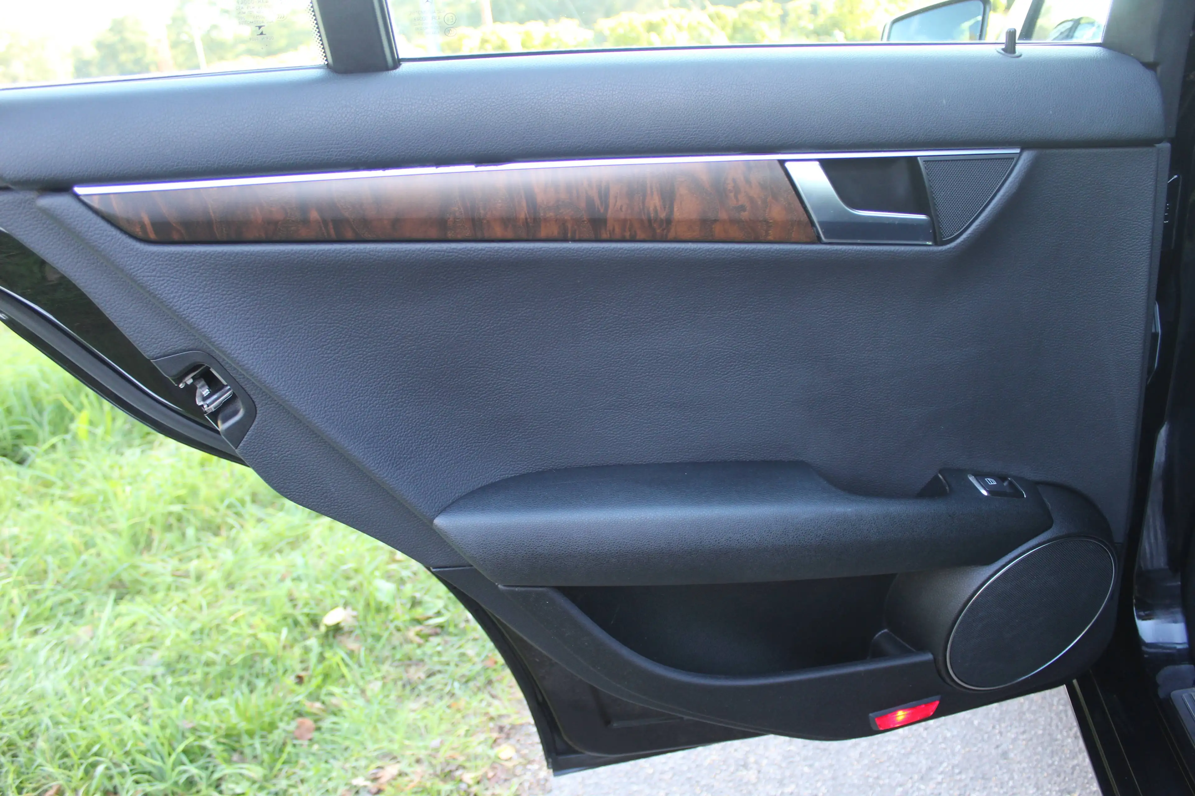 Mercedes-Benz C 180 C 180 CGI BlueEfficiency (204.049) Elegance — photo 12