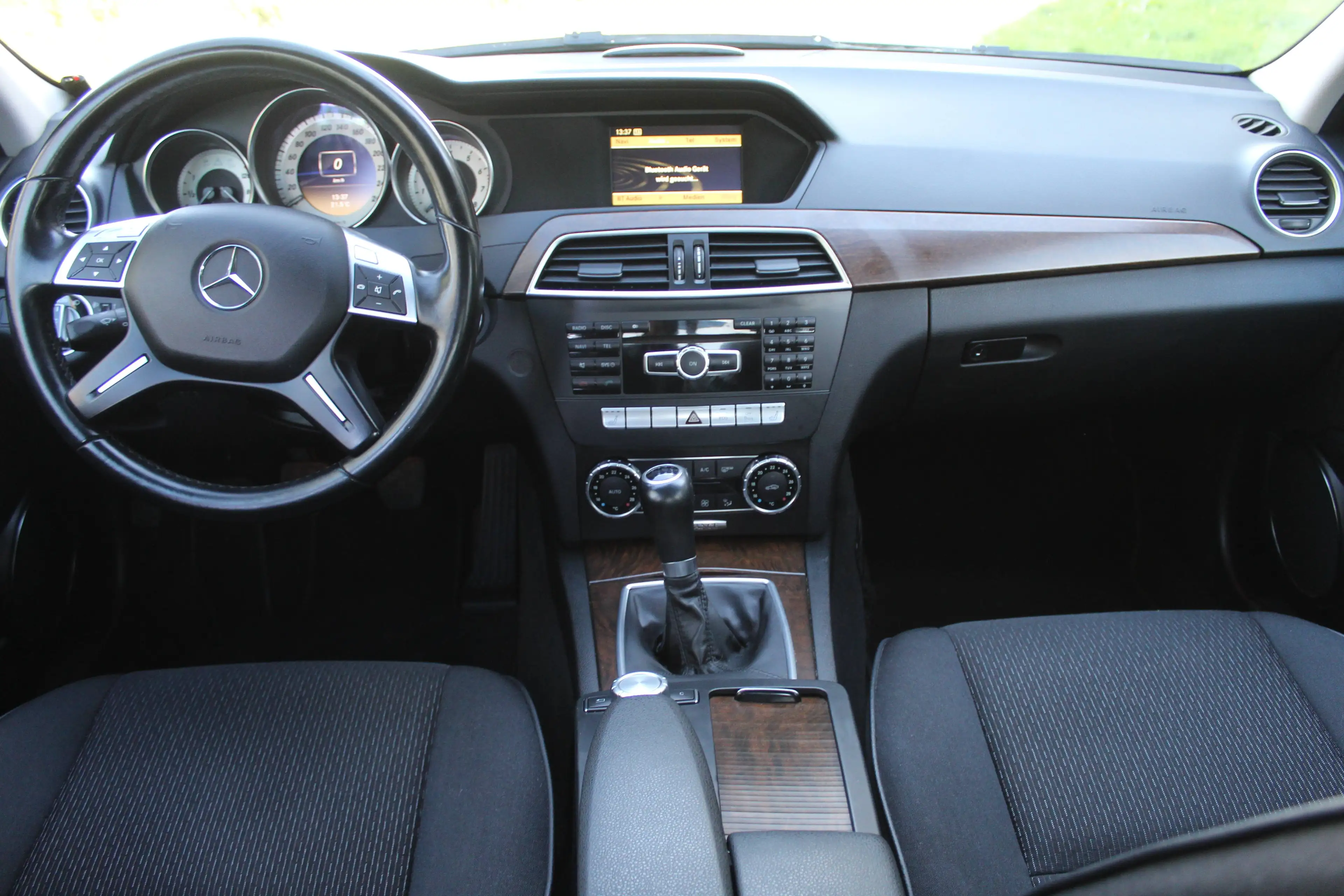 Mercedes-Benz C 180 C 180 CGI BlueEfficiency (204.049) Elegance — photo 14