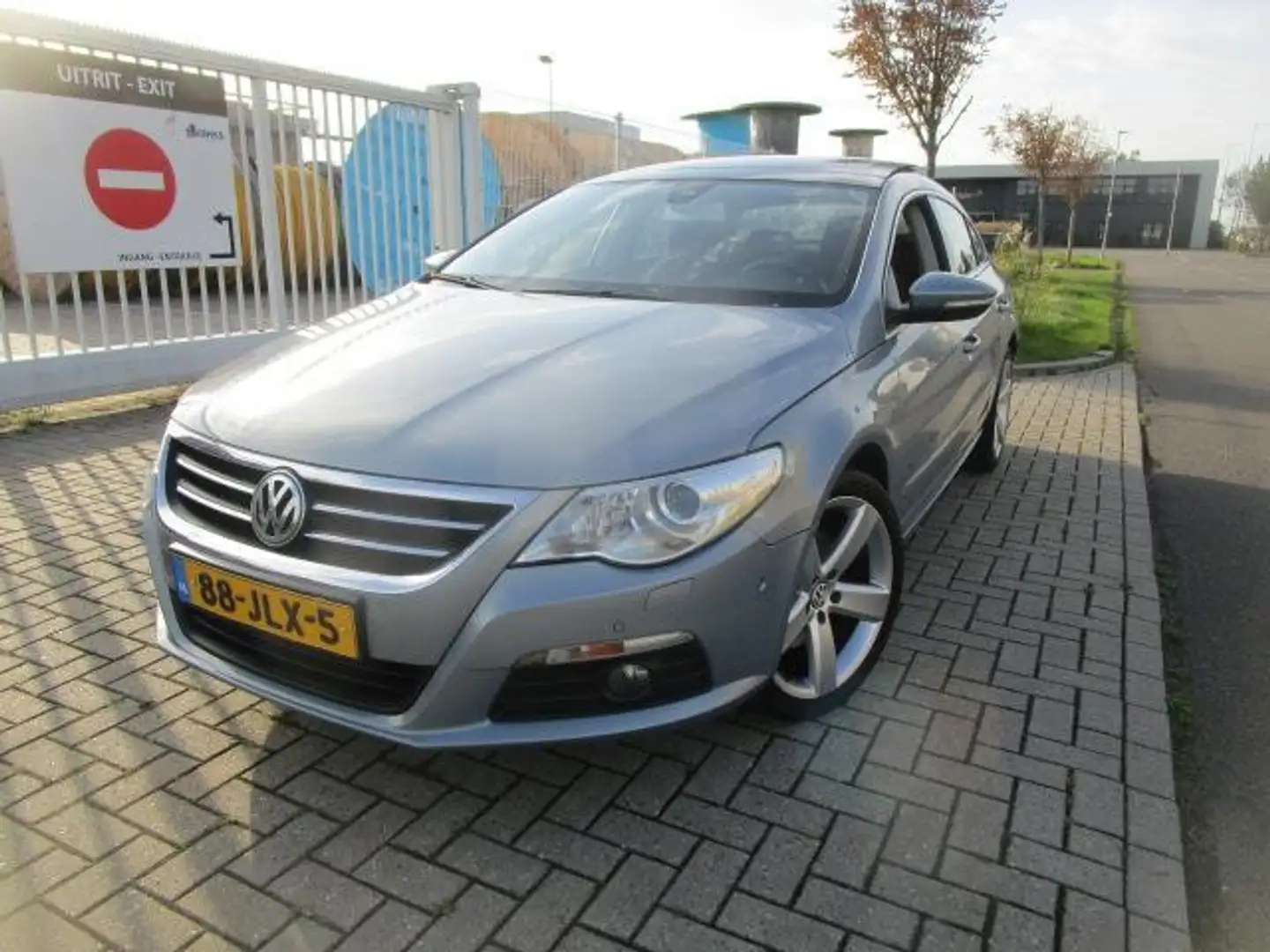 Volkswagen Passat CC 1.8 TSI 4p. Panoramadak Šedá - 1
