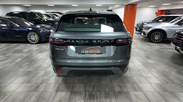 Land Rover Range Rover Velar view 5