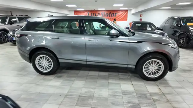 Land Rover Range Rover Velar view 7