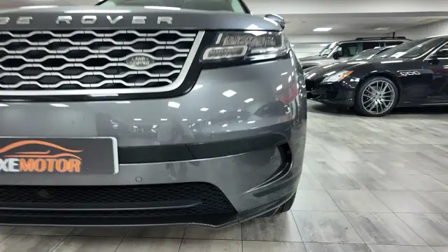 Land Rover Range Rover Velar view 9