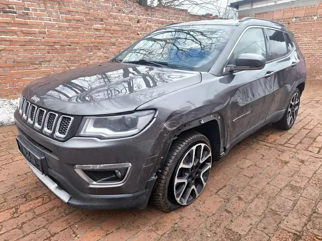 Jeep Compass Limited FWD 1.3 T-GDI Automat Airbags OK