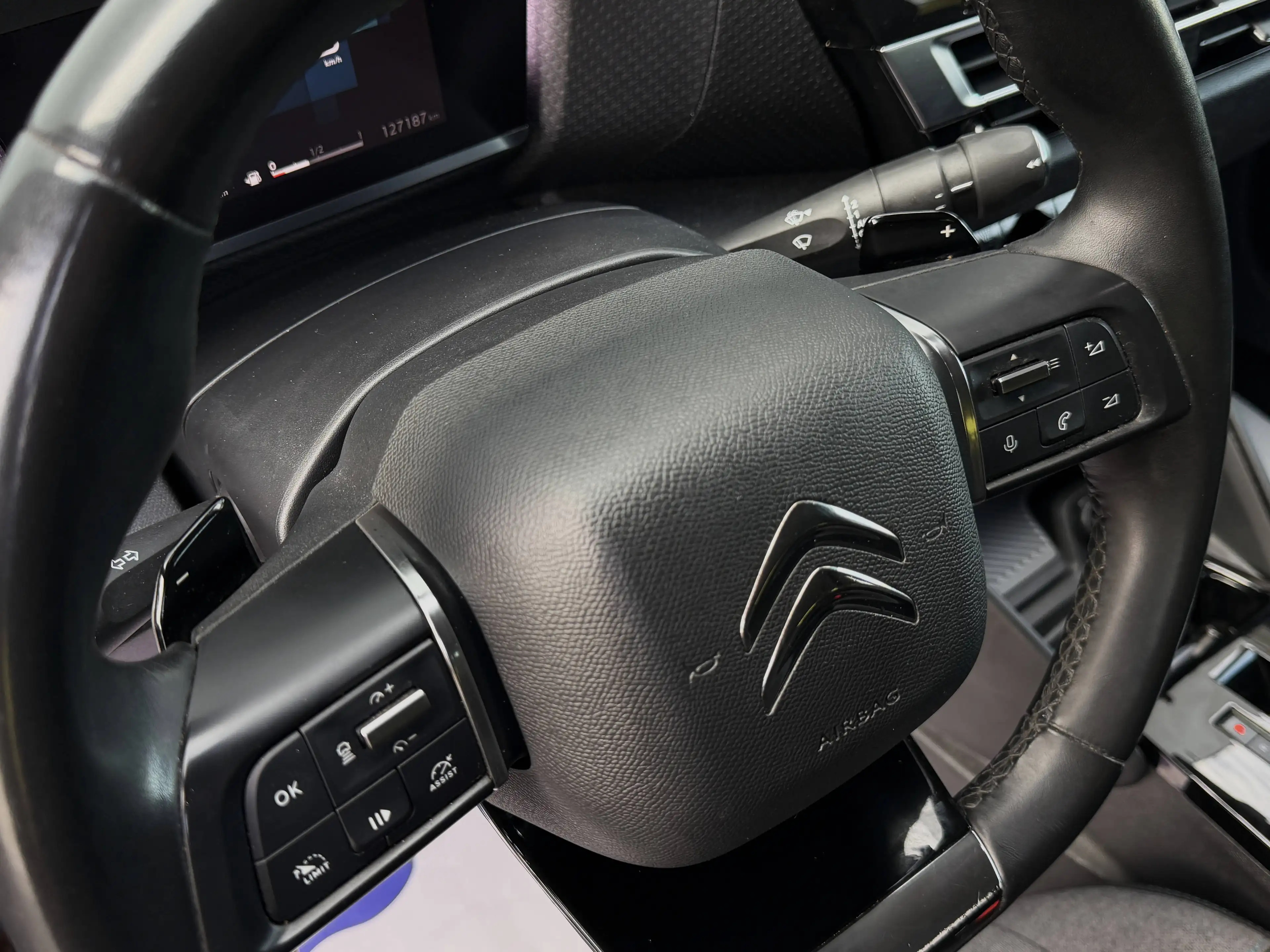 Citroen C4 C4 1.5 BlueHDi*BOITE AUTOMATIQUE*CARPLAY*CAMERA*CRUISE ADATATIVE*CLIM BIZONE*LINE ASSIST*GARANTIE 12 MOIS — photo 12