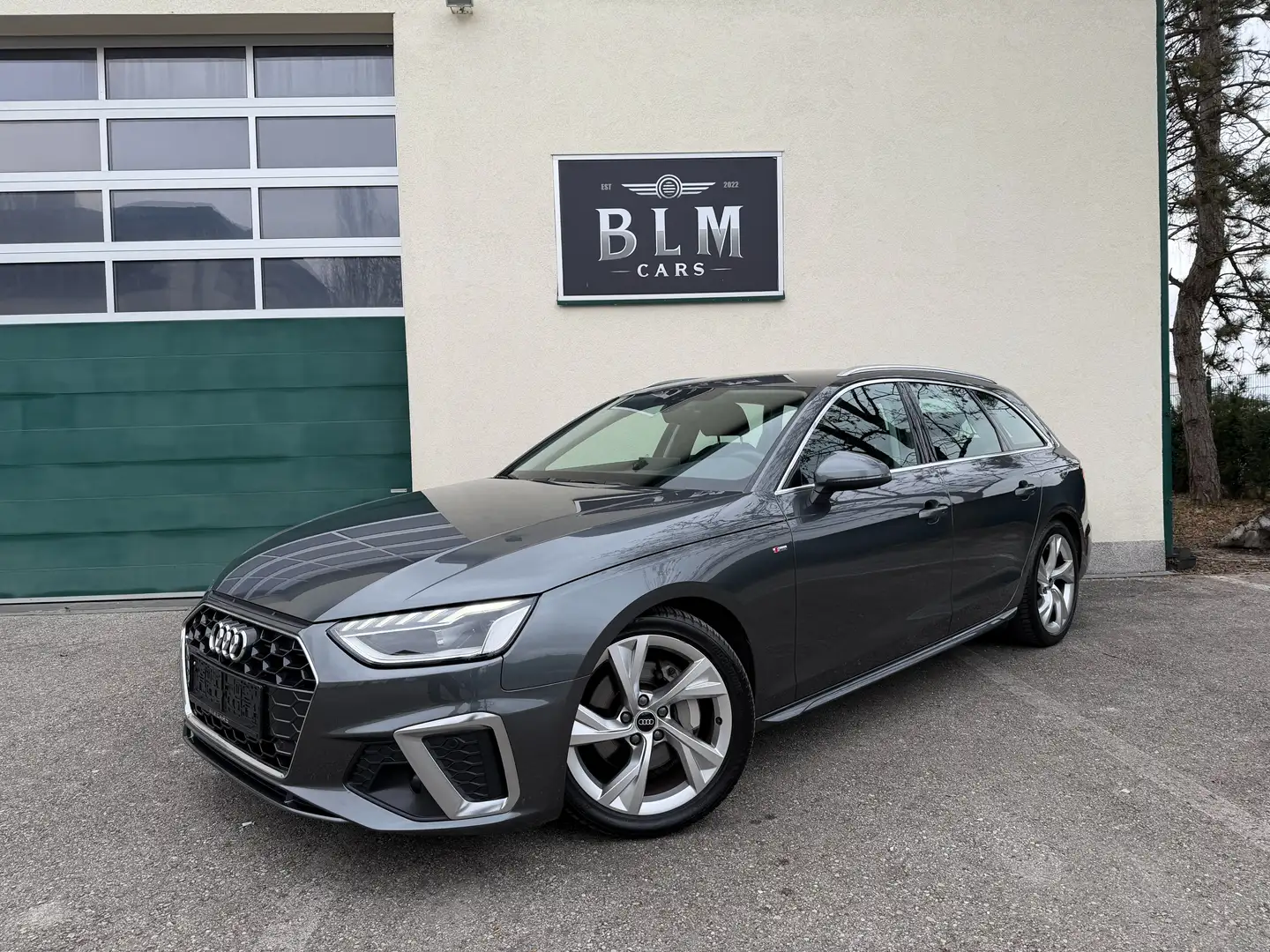 Audi A4 40 TDI S Line Digital Tacho, ACC, Massage, Spurhal Grau - 1