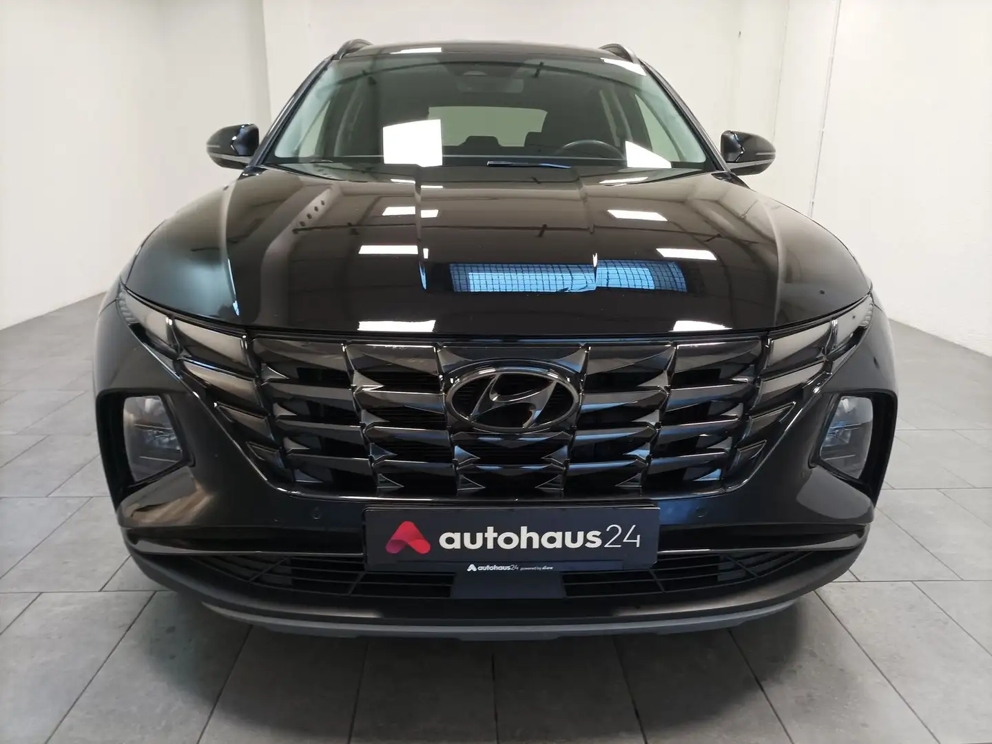 Hyundai TUCSON 1.6 T-GDI Trend 4WD|Navi|Lenkrhzg.|CAM Schwarz - 2