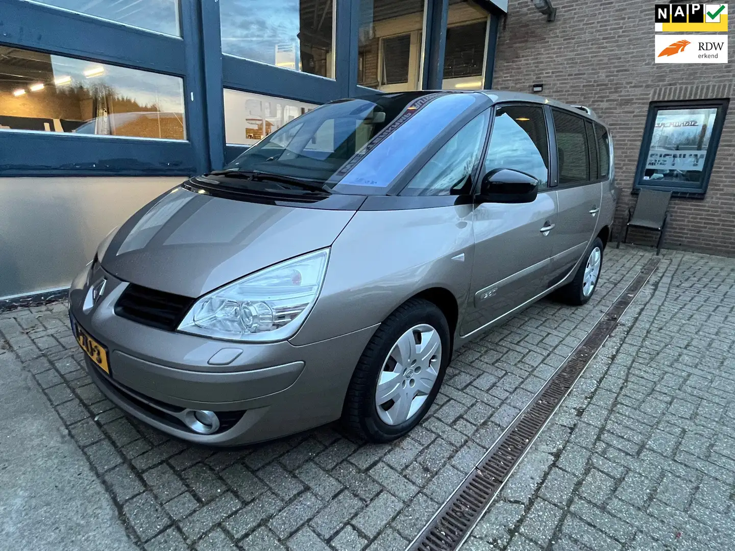 Renault Espace 2.0T Série Limitée 25 7p, LPG Beige - 1