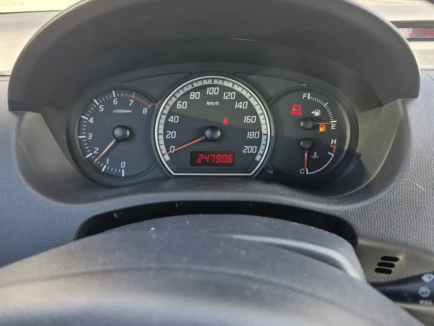 Suzuki Swift 1.3i 16v GL Mochi - 1