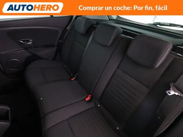 Renault Megane view 15