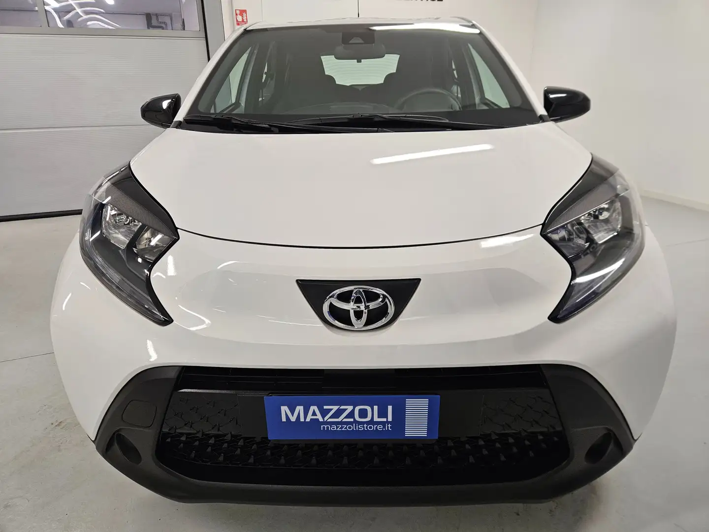 Toyota Aygo X 1.0 Active 72cv Bianco - 2
