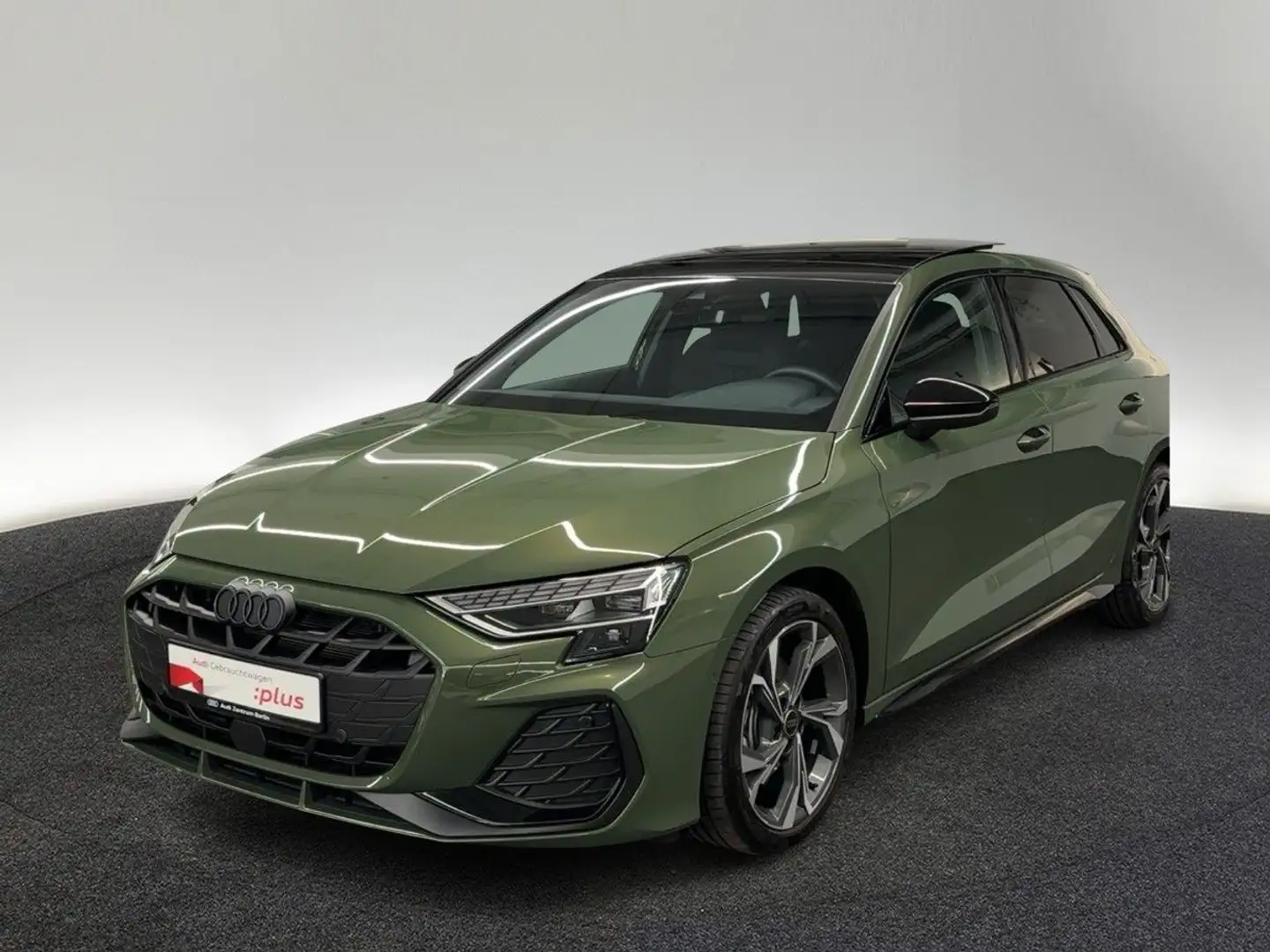 Audi A3 S line 35 TFSI S tr. AHK RFK PANO Grün - 2