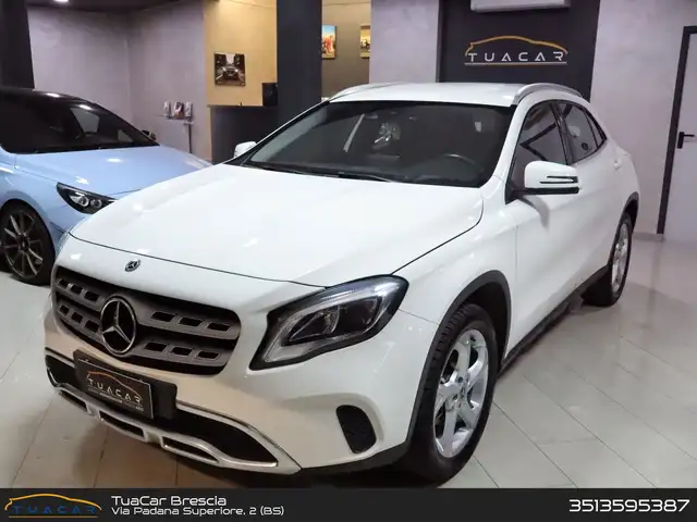 Mercedes-Benz GLA 180 Business GLA 180 D