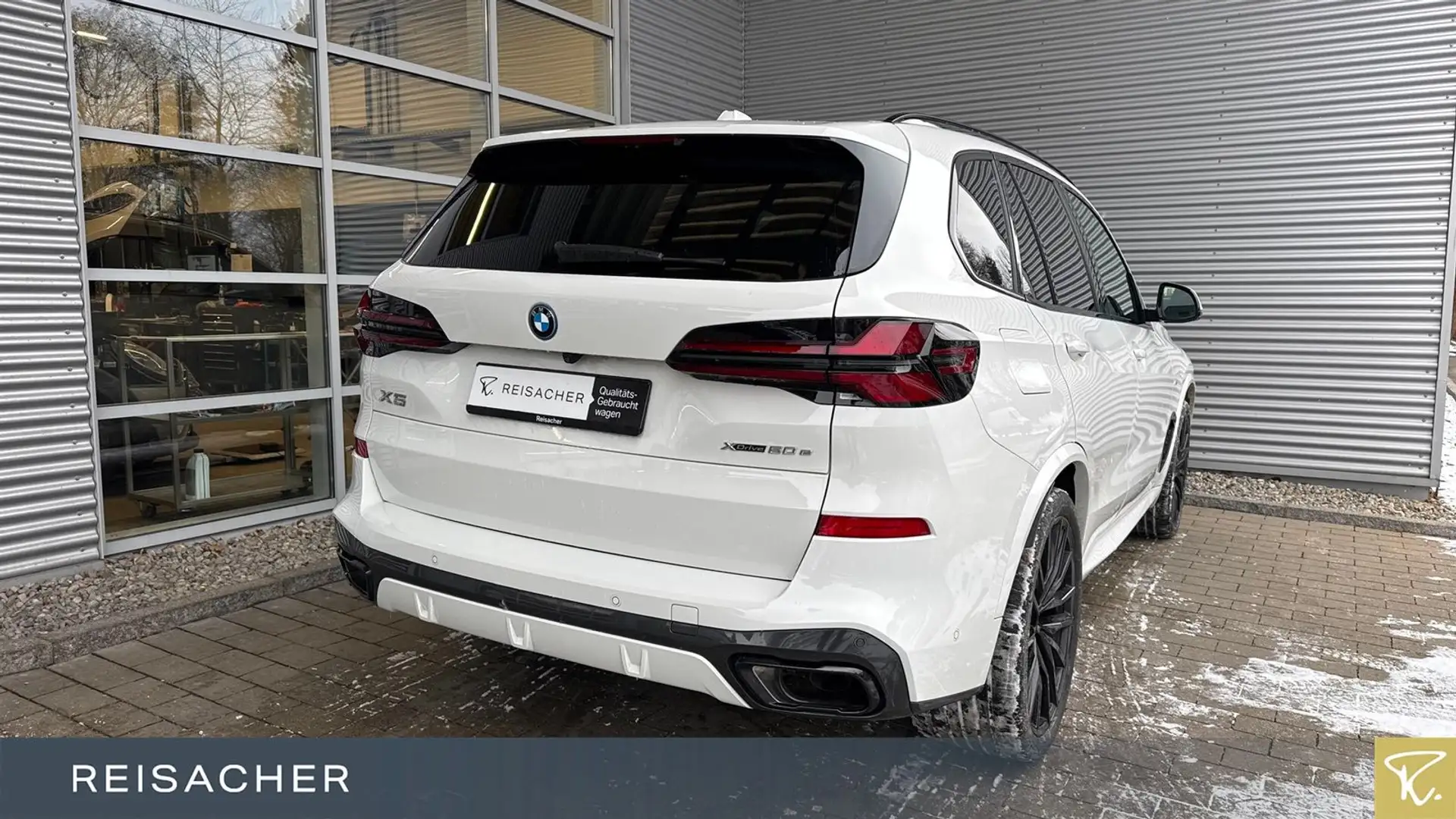 BMW X5 xDrive50e M-Sport PRO NAVI HUD 360° ACC 22" Weiß - 2