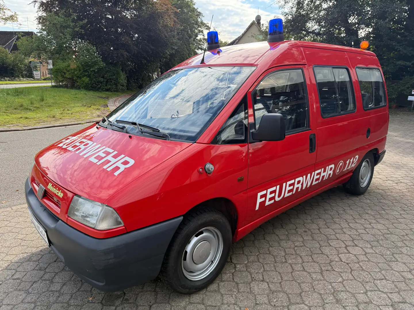 Fiat Scudo 1.9 D Feuerwehr *9 Sitze*nur 140 TKM*HU 5/2027*AHK Rot - 2