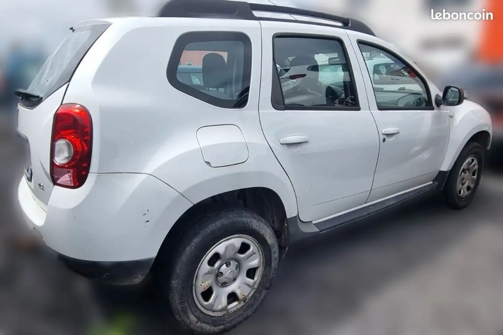 Dacia Duster 1.5 dCi Eco2 107ch Blanc - 2