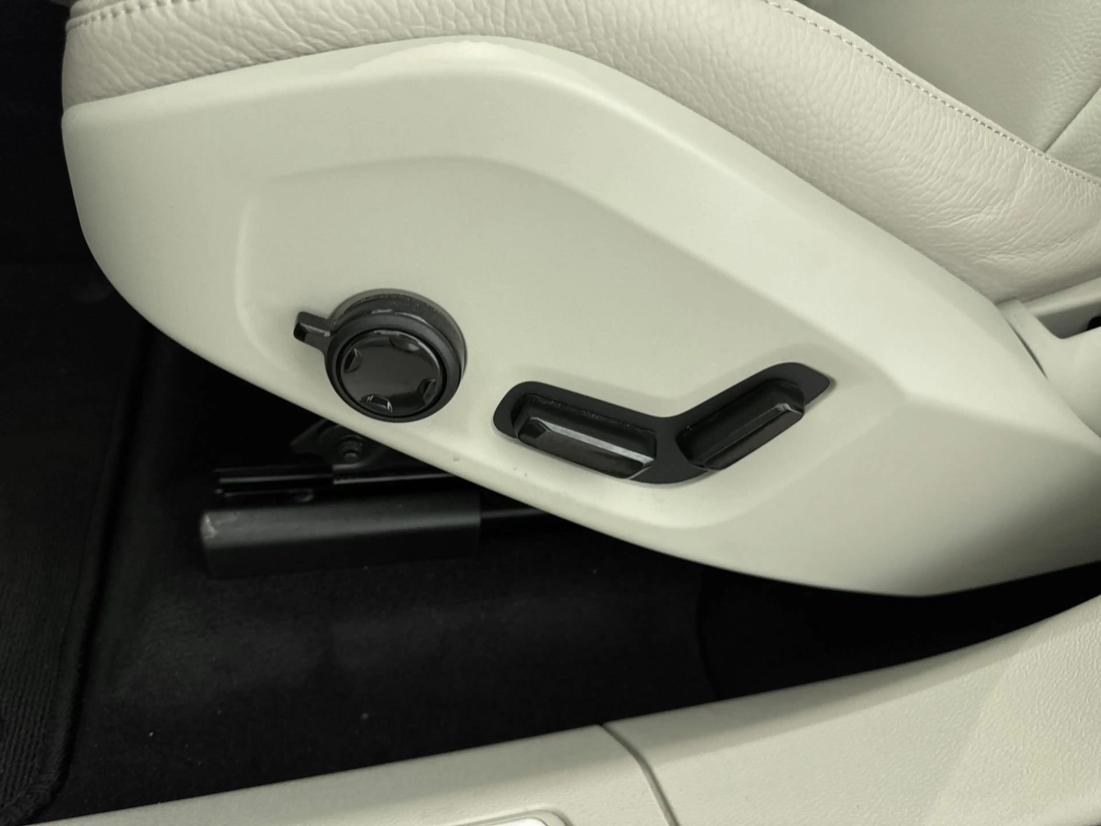 Volvo XC60 T6 Plug-in hybrid Plus Bright | Trekhaak | Panoram — photo 22