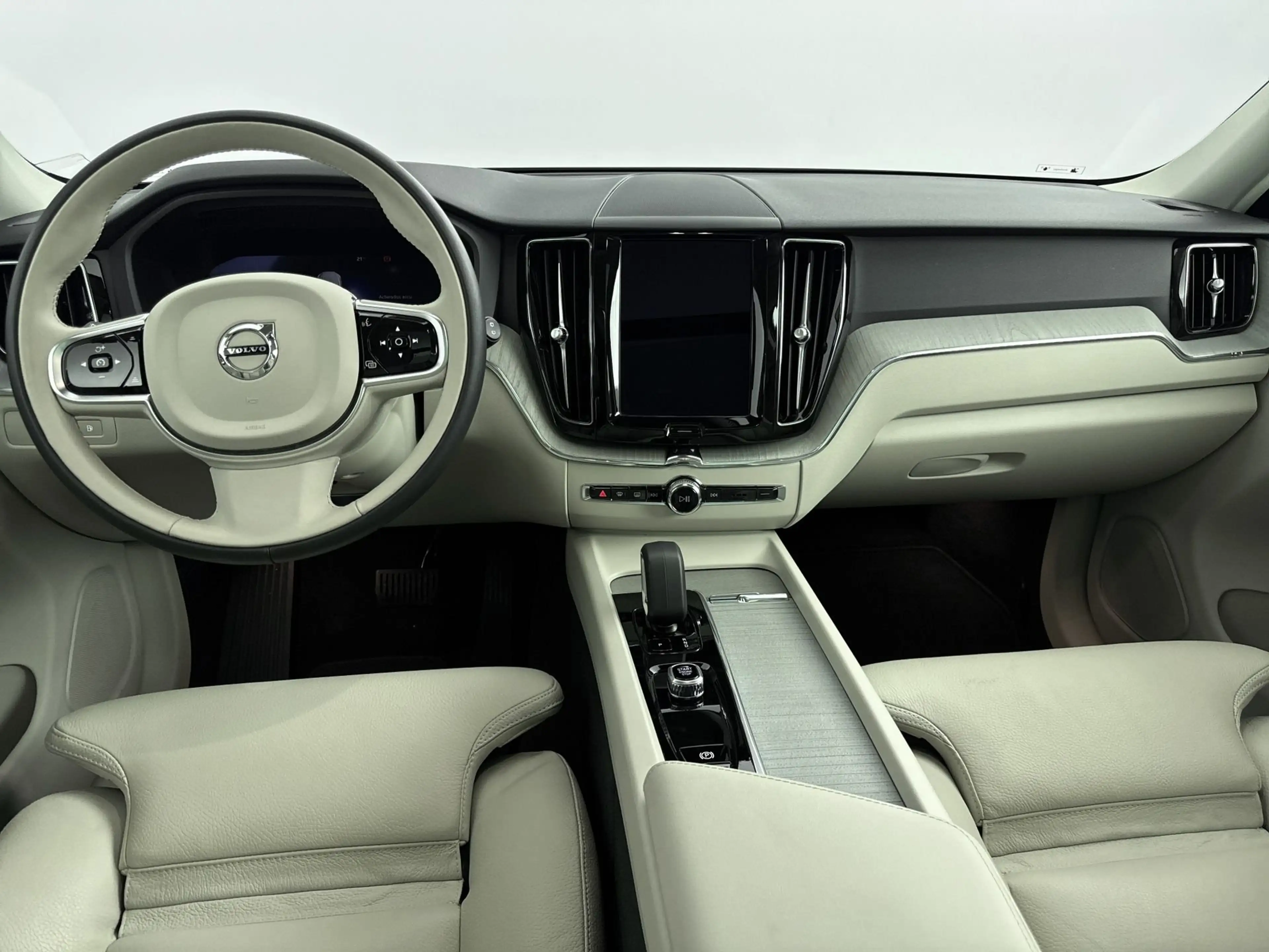Volvo XC60 T6 Plug-in hybrid Plus Bright | Trekhaak | Panoram — photo 12