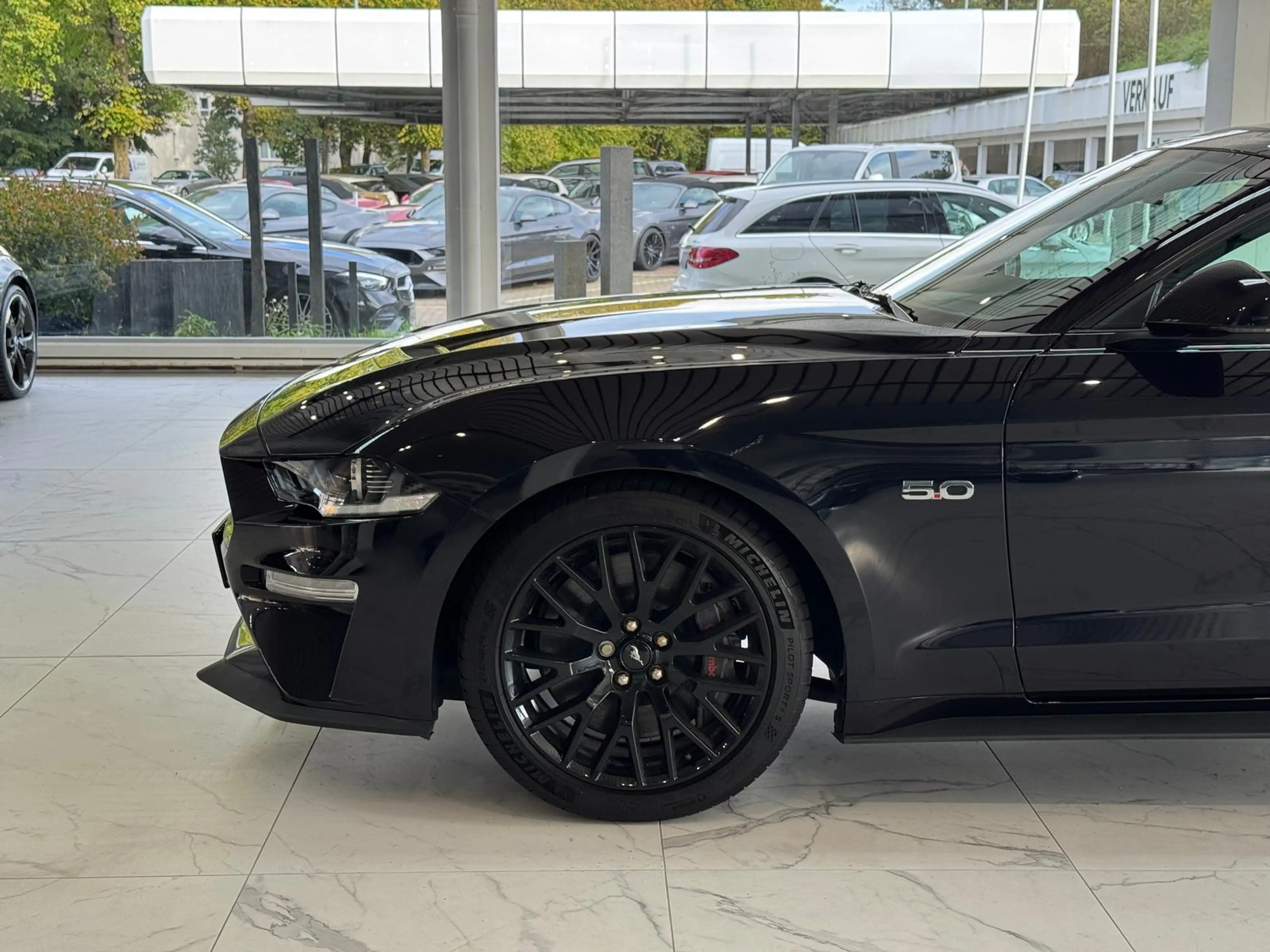 Ford Mustang 5.0 GT AUT*MAGNERIDE*PREMIUM2*B&O*PURPLE — photo 4