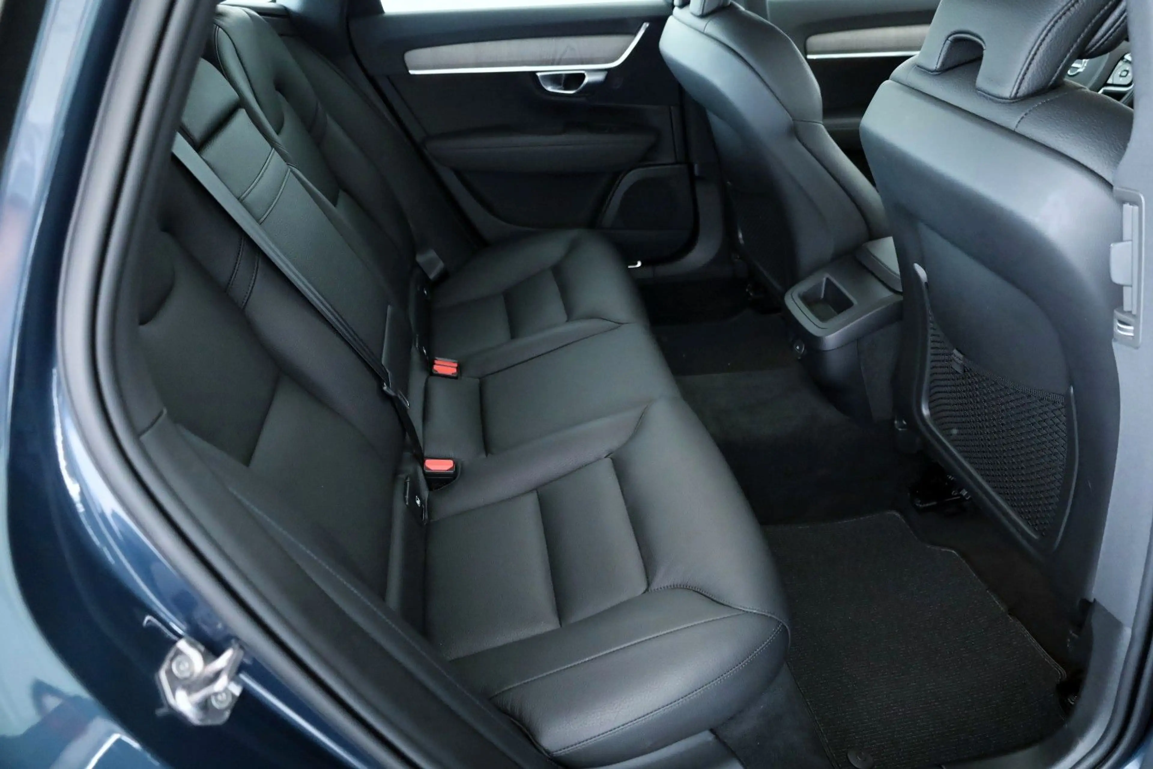 Volvo V90 Cross Country V90 CC Pro AWD Leder,Navi,LED,SH,Kamera,ACC — photo 6