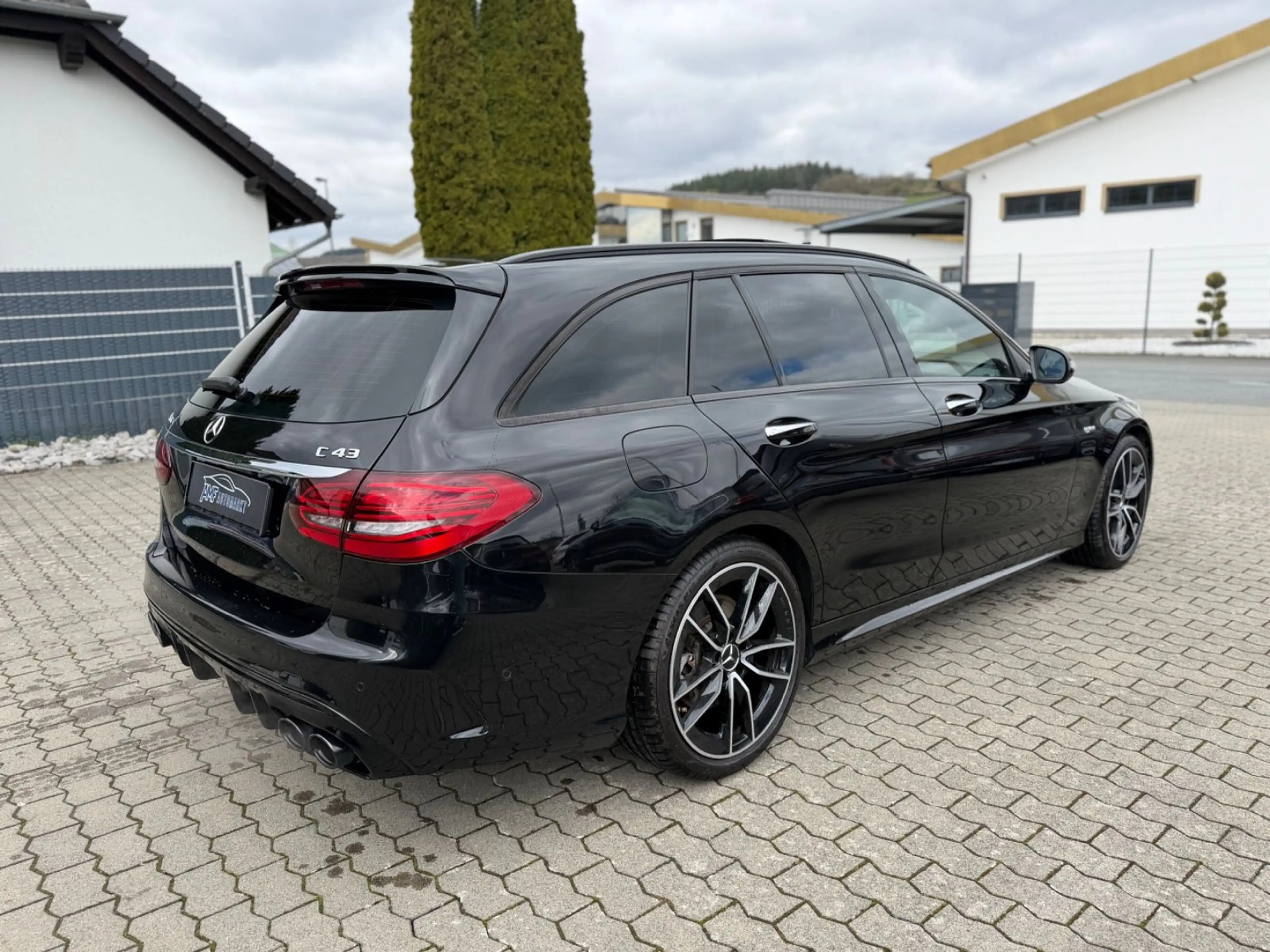 Mercedes-Benz C 43 AMG — photo 8