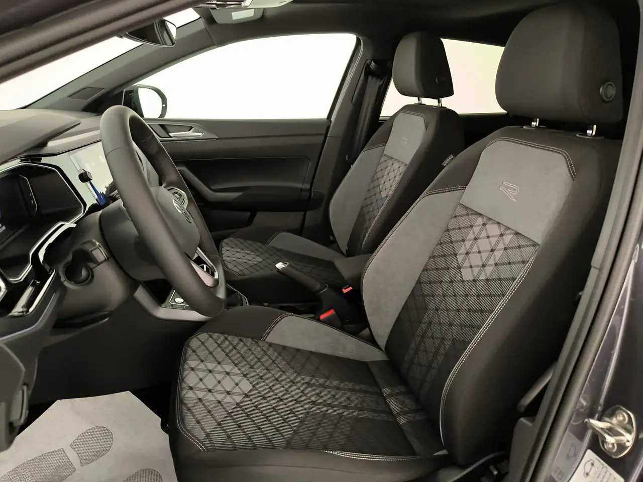 Volkswagen Taigo 1.0 tsi r-line plus 115cv 12