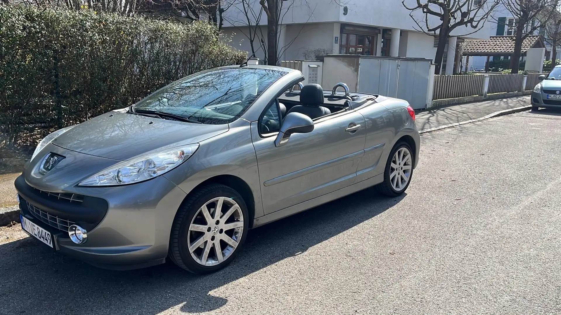 Peugeot 207 CC 120 VTi Roland Garros - 1