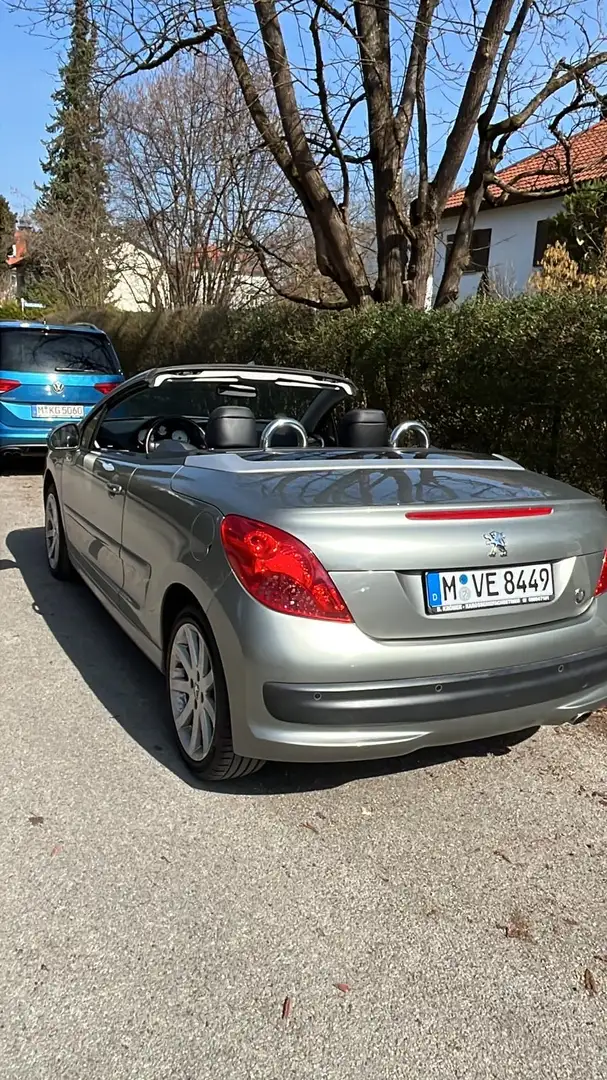 Peugeot 207 CC 120 VTi Roland Garros - 2