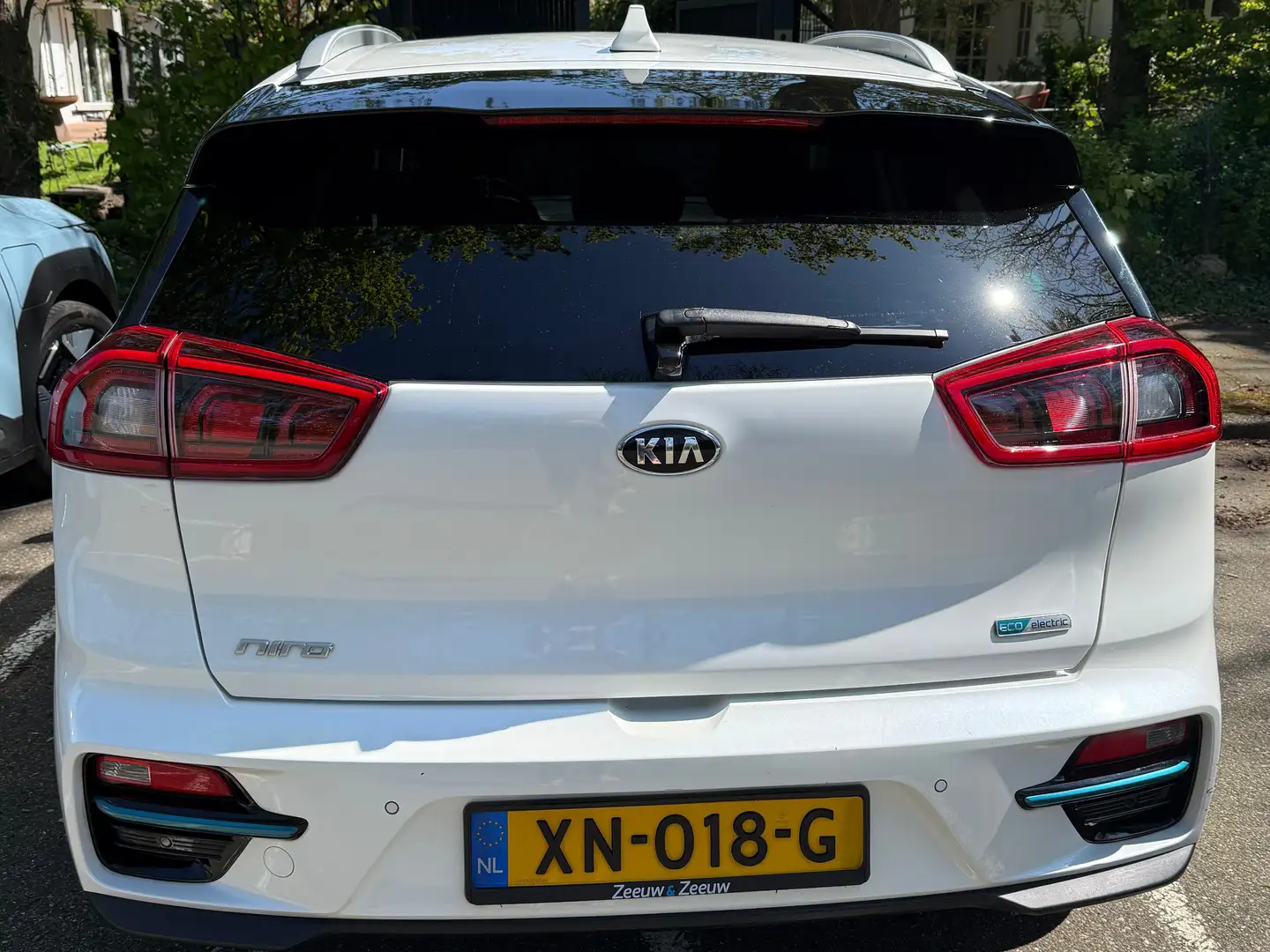 Kia Niro Niro ExecutiveLine 64 kWh Biały - 2