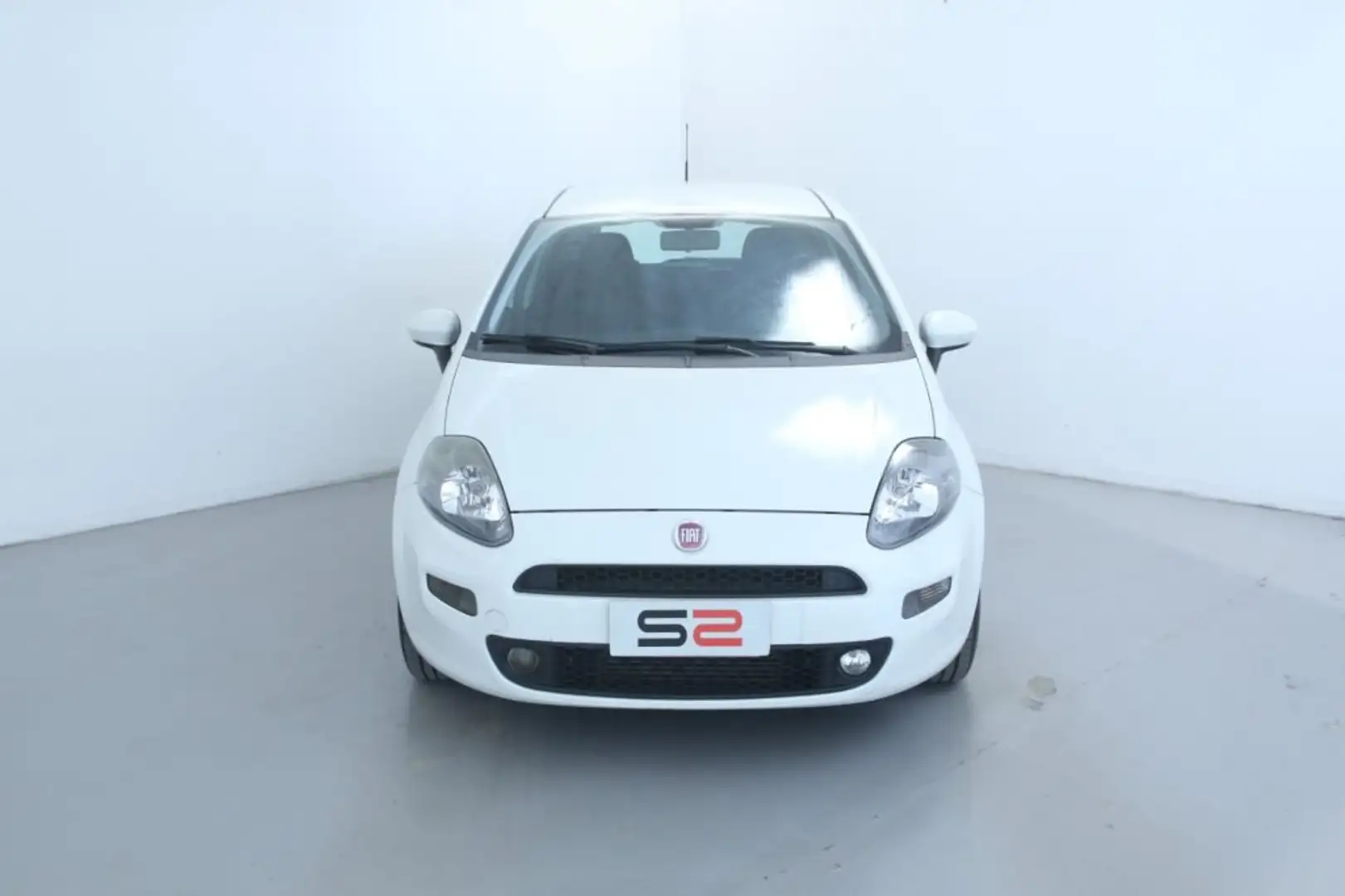 Fiat Punto 1.3 MJT II S&S 85 CV 5 porte ECO Lounge Bianco - 2