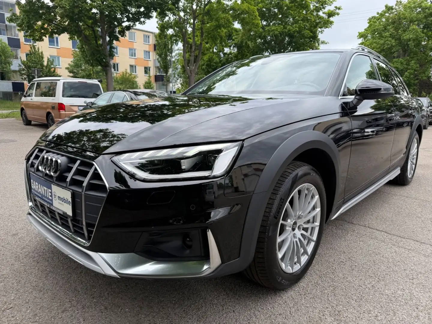 Audi A4 allroad quattro 40 TDI AUT~Pano~Kame~DAB~Ambi Schwarz - 1