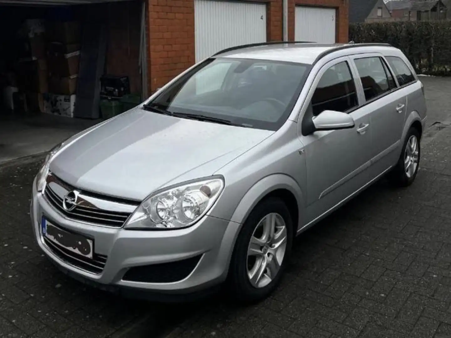 Opel Astra Astra 1.4 Caravan NAVI Zilver - 2