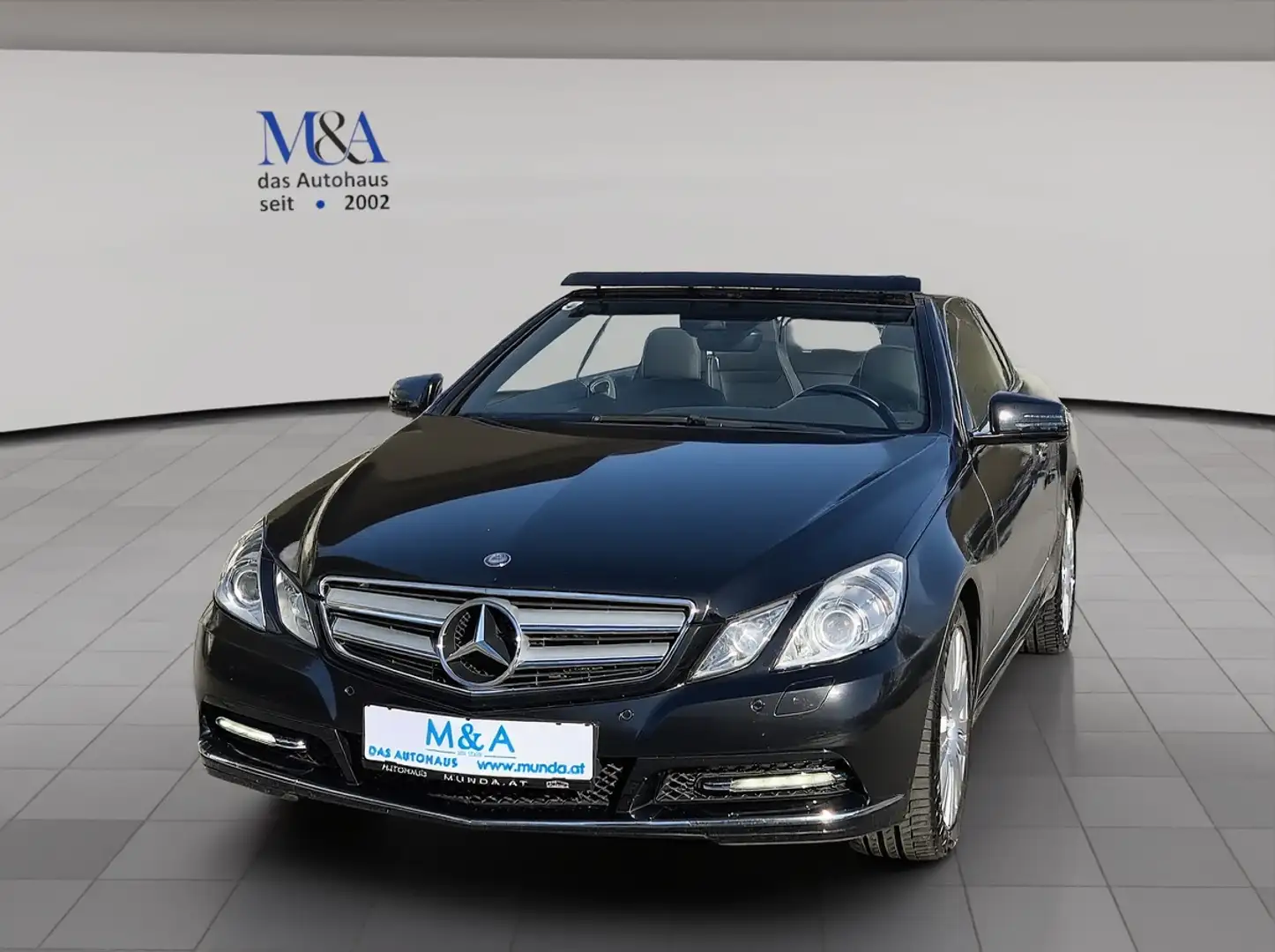 Mercedes-Benz E 200 E-Klasse CGI BlueEfficiency Avantgarde*GARANTIE Schwarz - 1