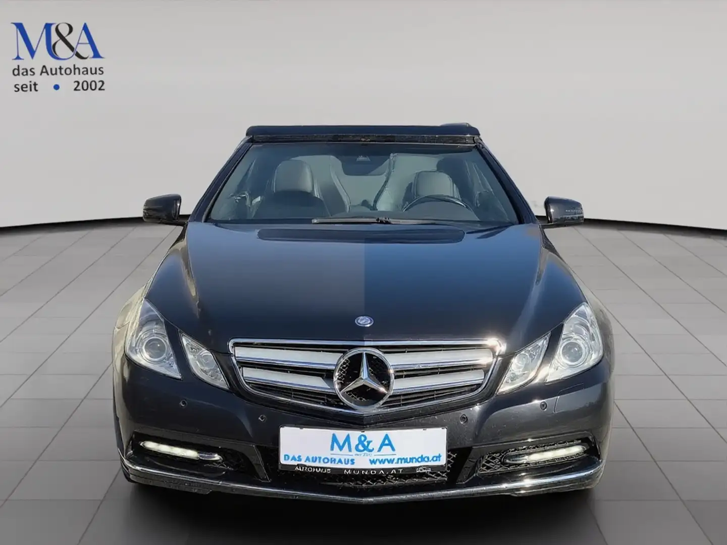 Mercedes-Benz E 200 E-Klasse CGI BlueEfficiency Avantgarde*GARANTIE Schwarz - 2