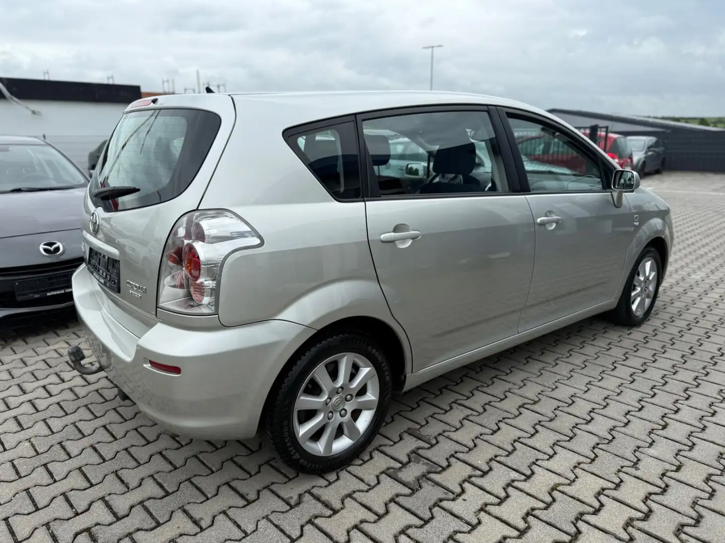 Toyota Corolla Verso 1.8 Executive ** 7 Siter **TüV NEU Stříbrná - 2