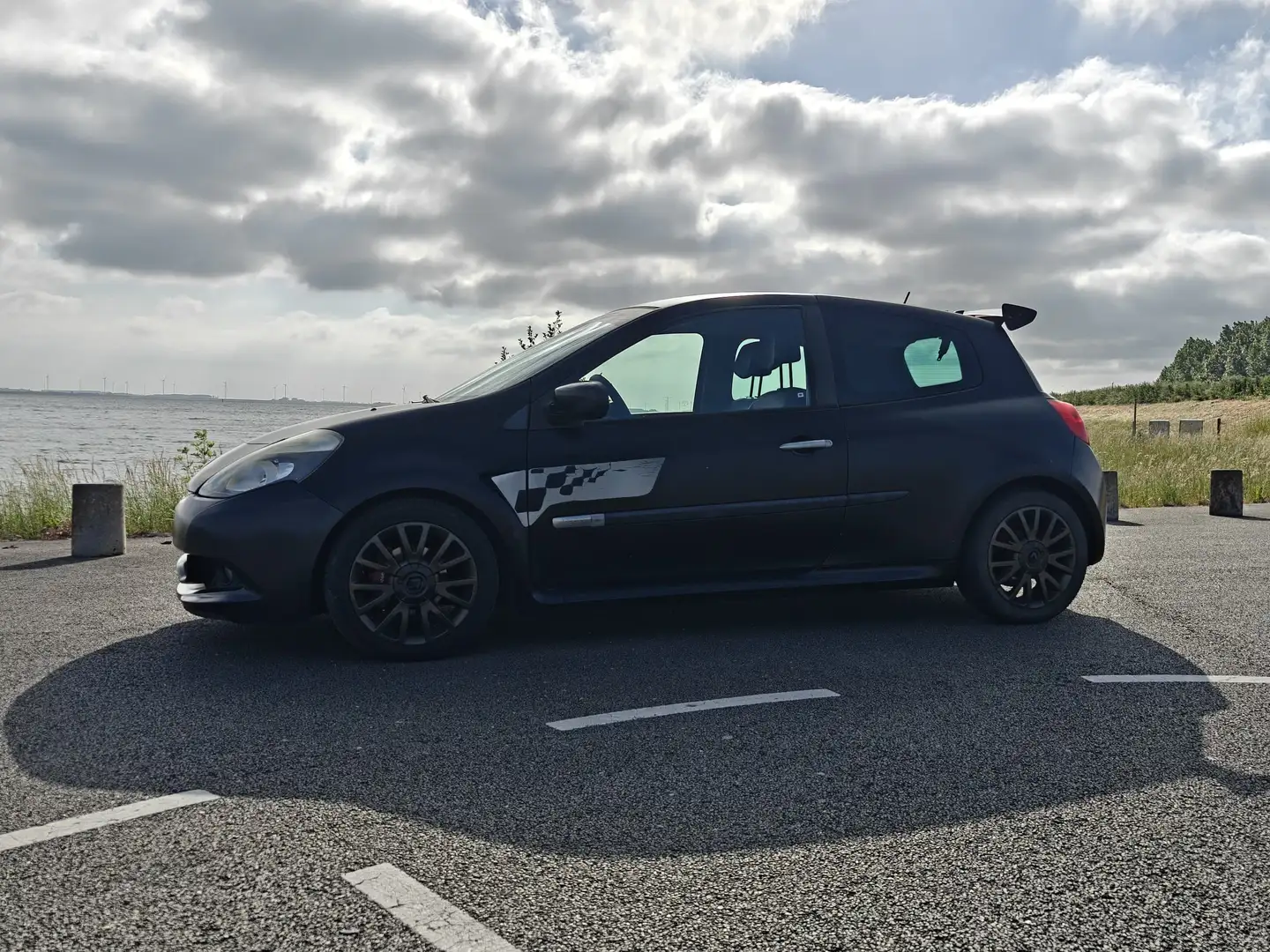 Renault Clio Renault Clio 1.6 RS-uitbouw | Uniek & lage verzeke Zwart - 2