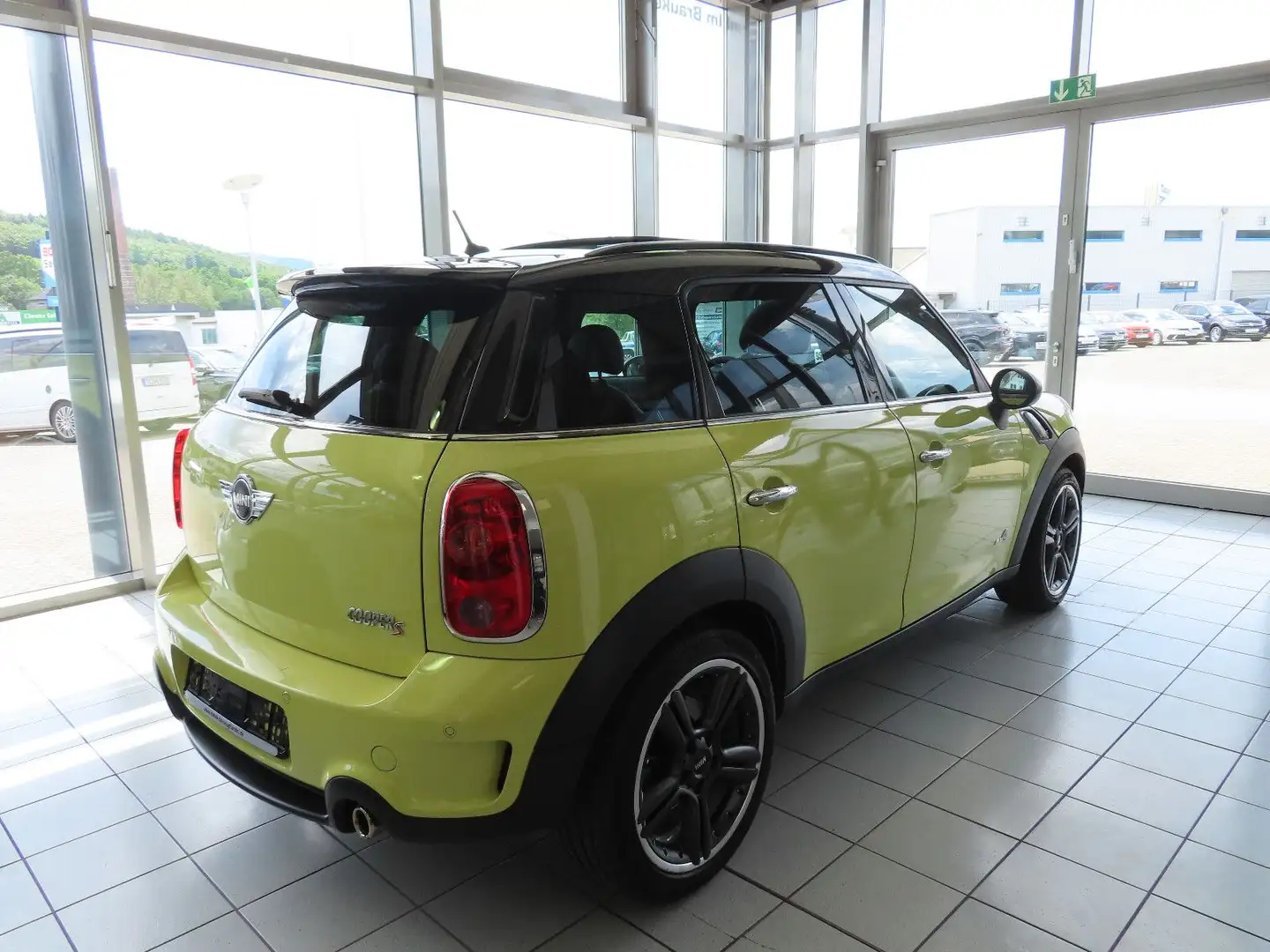 MINI Cooper S Countryman All 4 PANO LEDER BI XENON Jaune - 2