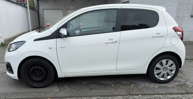 Peugeot 108 view 7