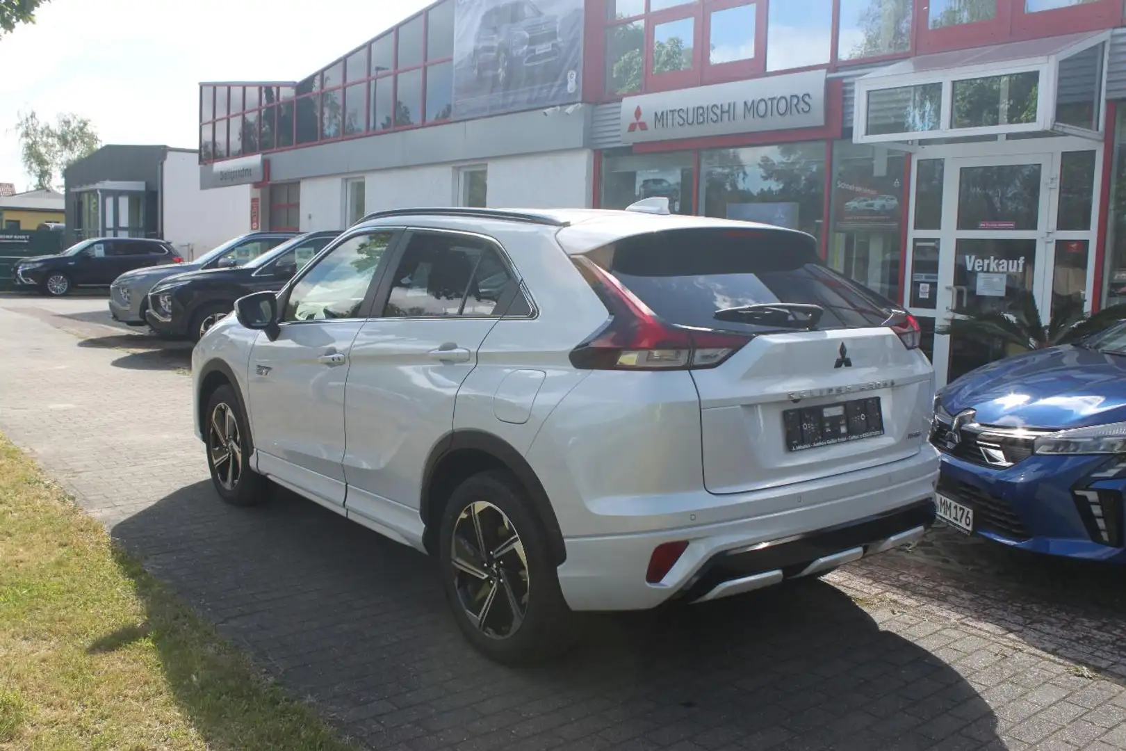 Mitsubishi Eclipse Cr.PHEV 2.4 TOP 4WD Ls Blanco - 2