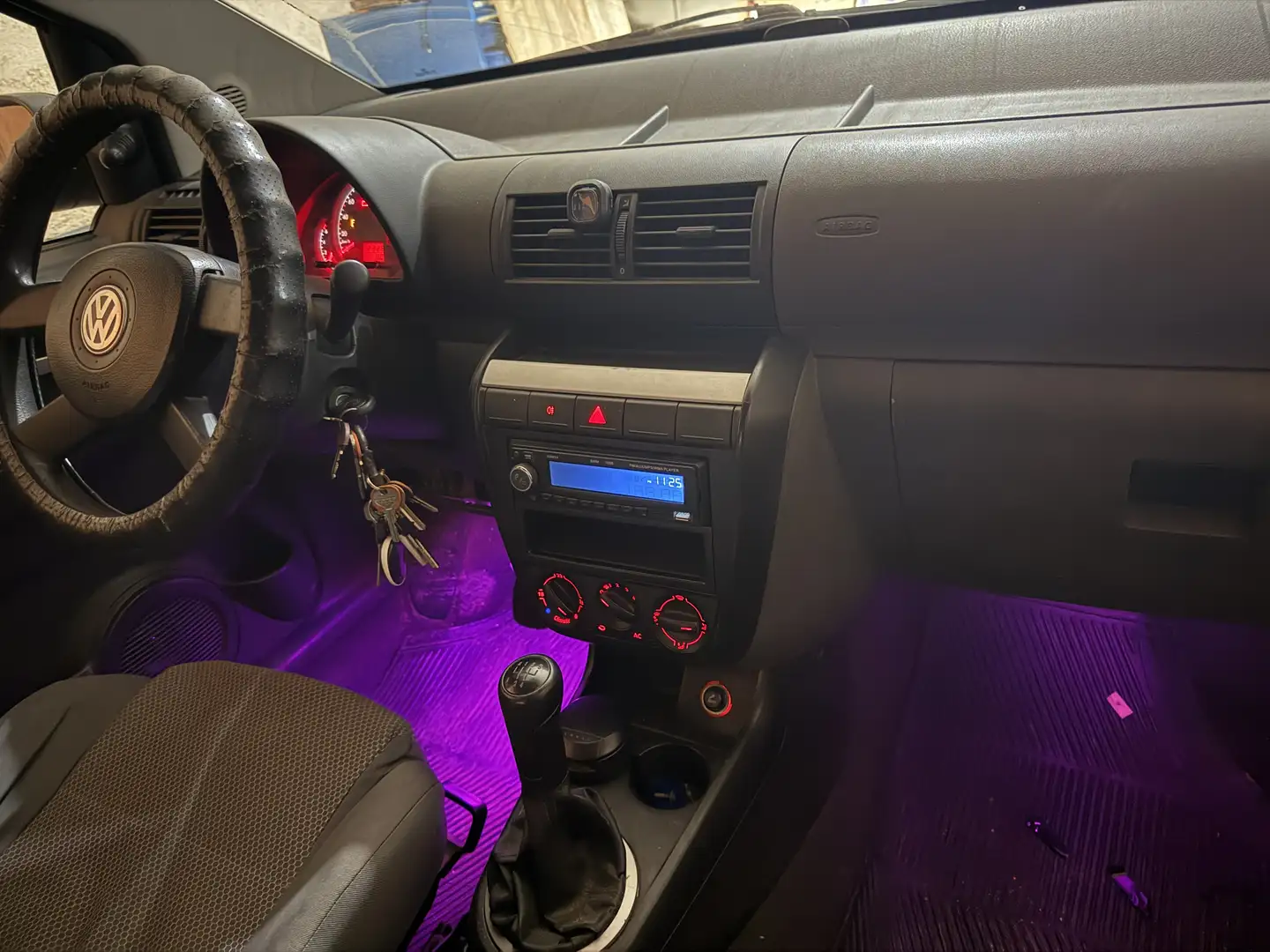 Volkswagen Fox 1.2 Sport - 1