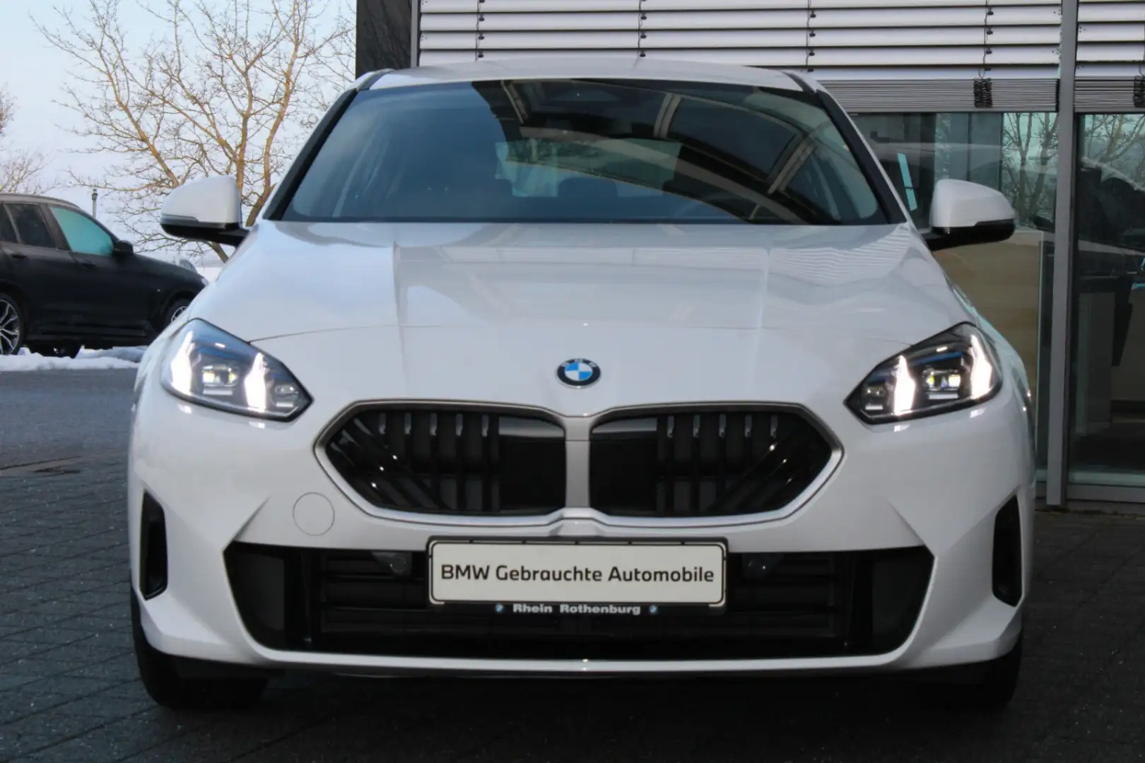 BMW 120 5-Türer Navi AdLED Kamera DAB SH DAB DrivAss Blanc - 2