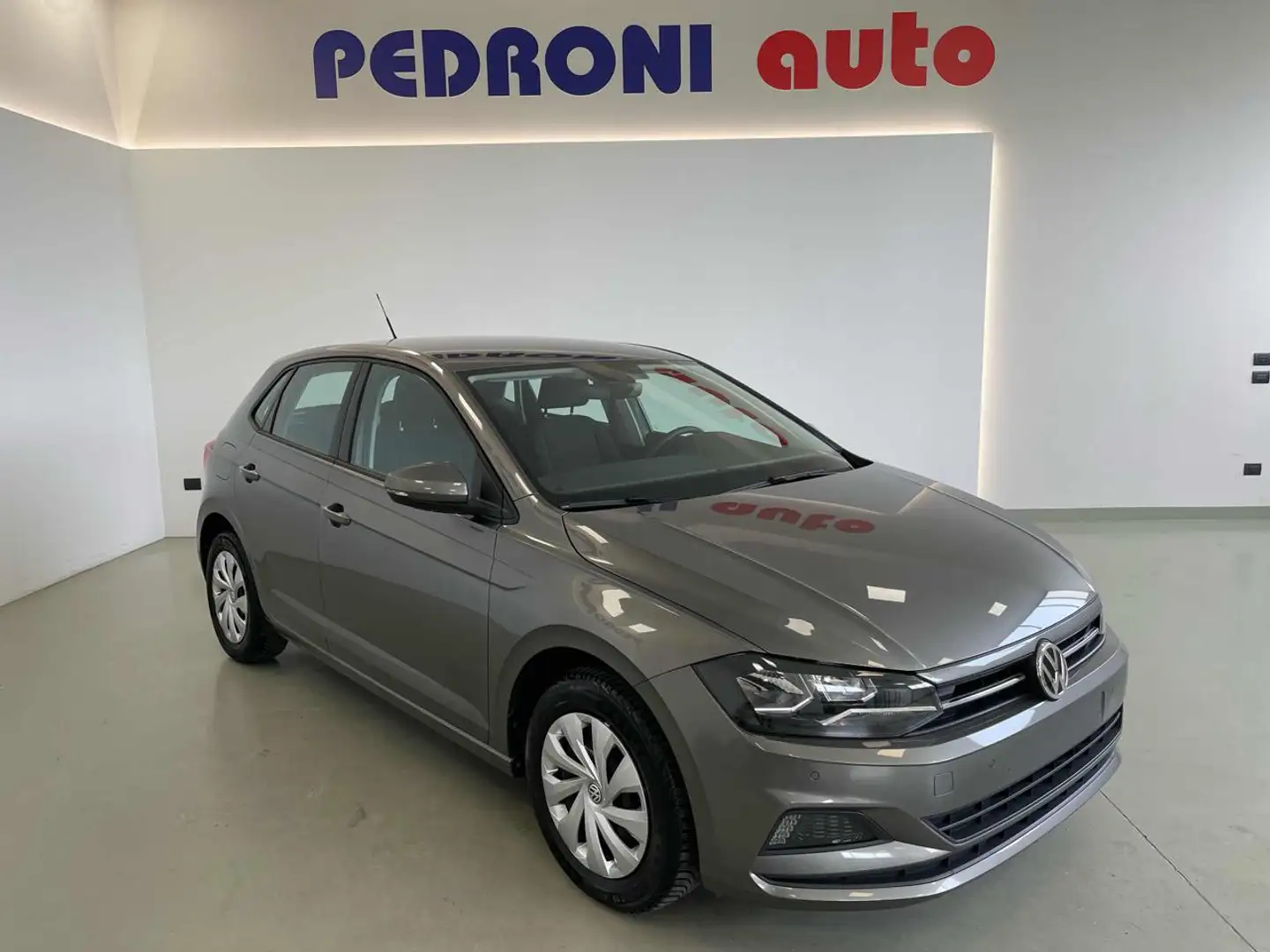 Volkswagen Polo 1.0 75CV 5p. Comfortline Neopat. BlueMotion Tech. Grigio - 1