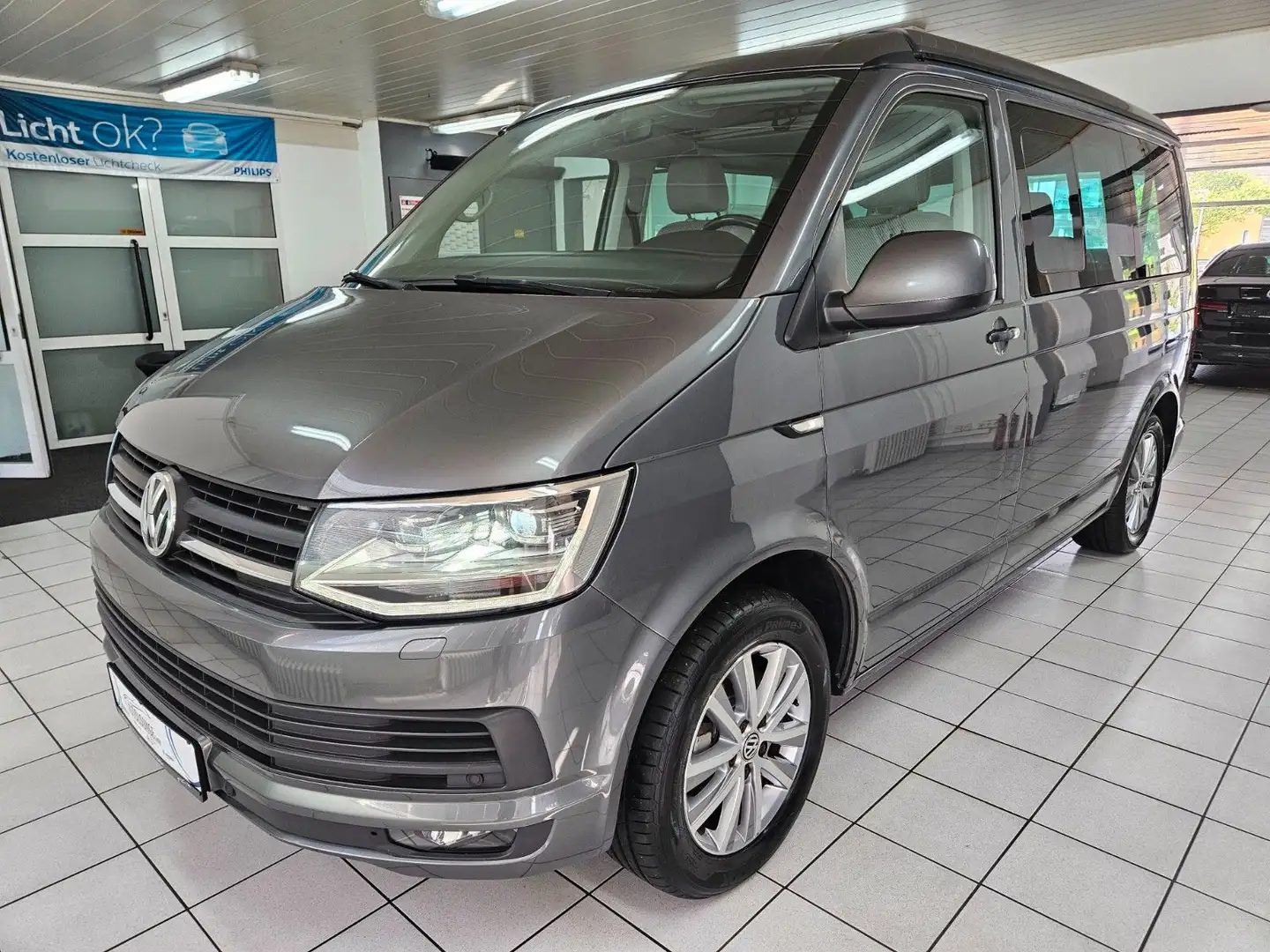 Volkswagen T6 California Beach DSG*NAVI*PDC*CAM*BETT oben* Grau - 2
