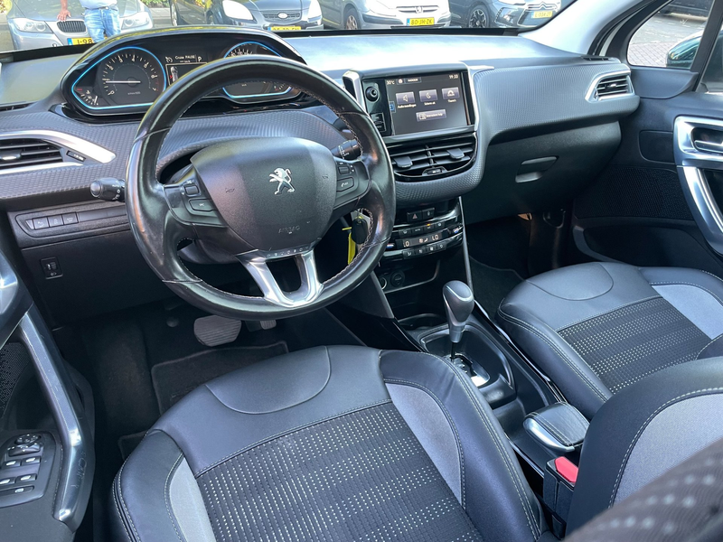 Peugeot 2008 1.2 PureTech Allure 2e Eig! Trekhaak Airco Pano PD — photo 9
