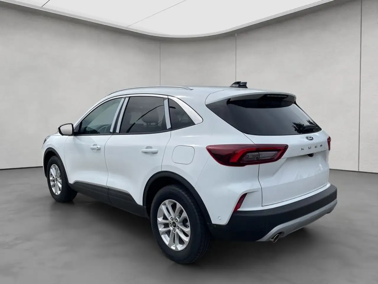 Ford Kuga 1.5 EcoBoost TITANIUM 110 kW, 5-türig 3
