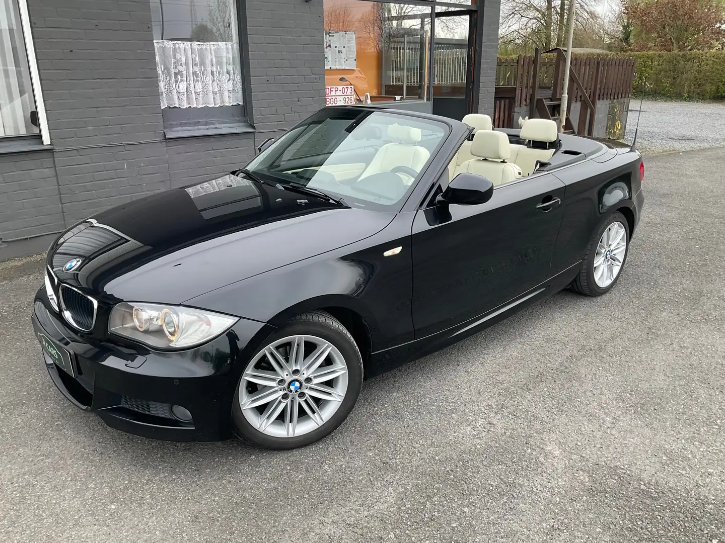 BMW 118 Diesel - Zeer goede staat, met onderhoudsboek!!! Zwart - 1